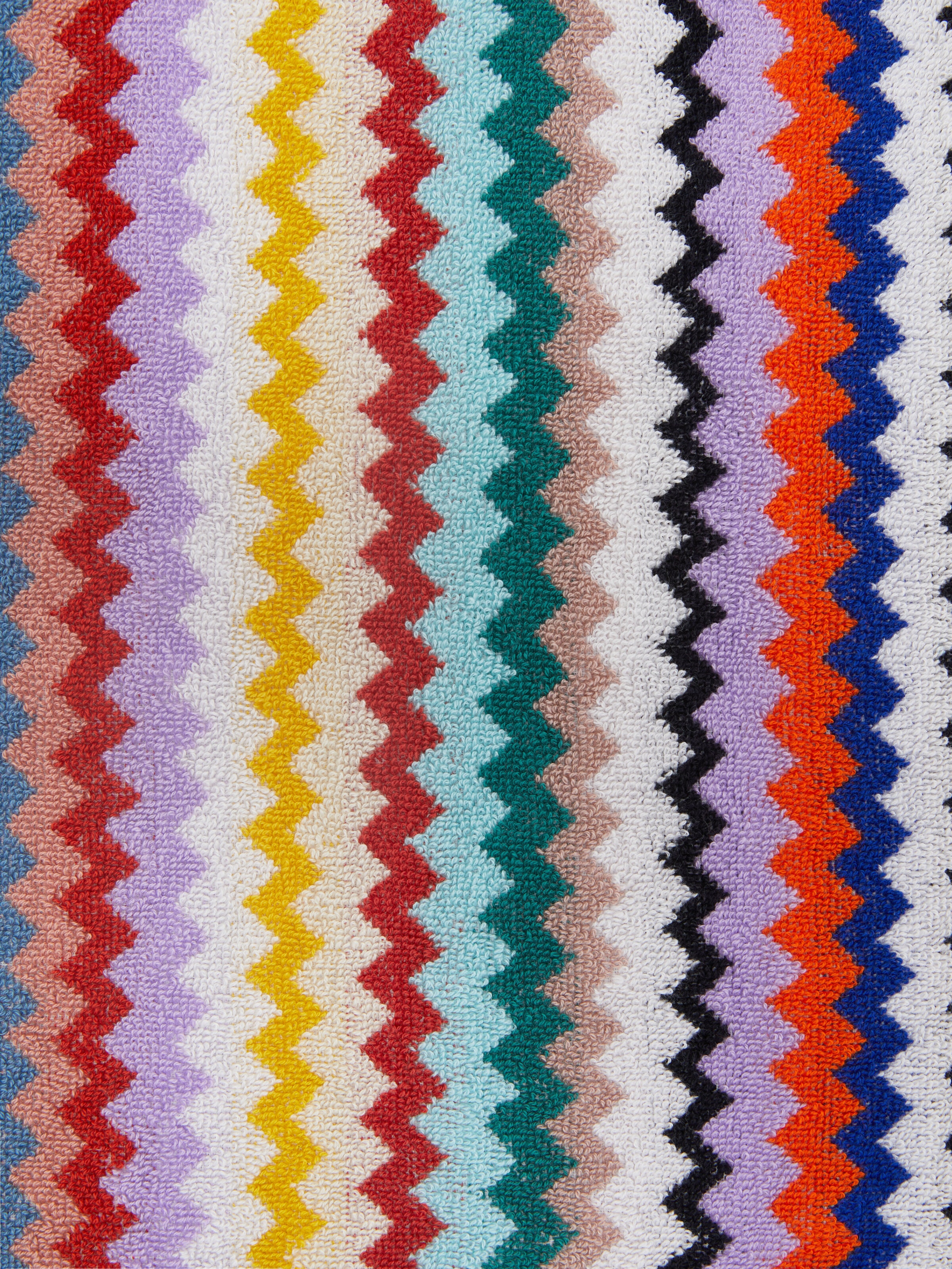 Serviette de plage 150x100 cm Riverbero en coton éponge à zigzag , Multicolore  - 3