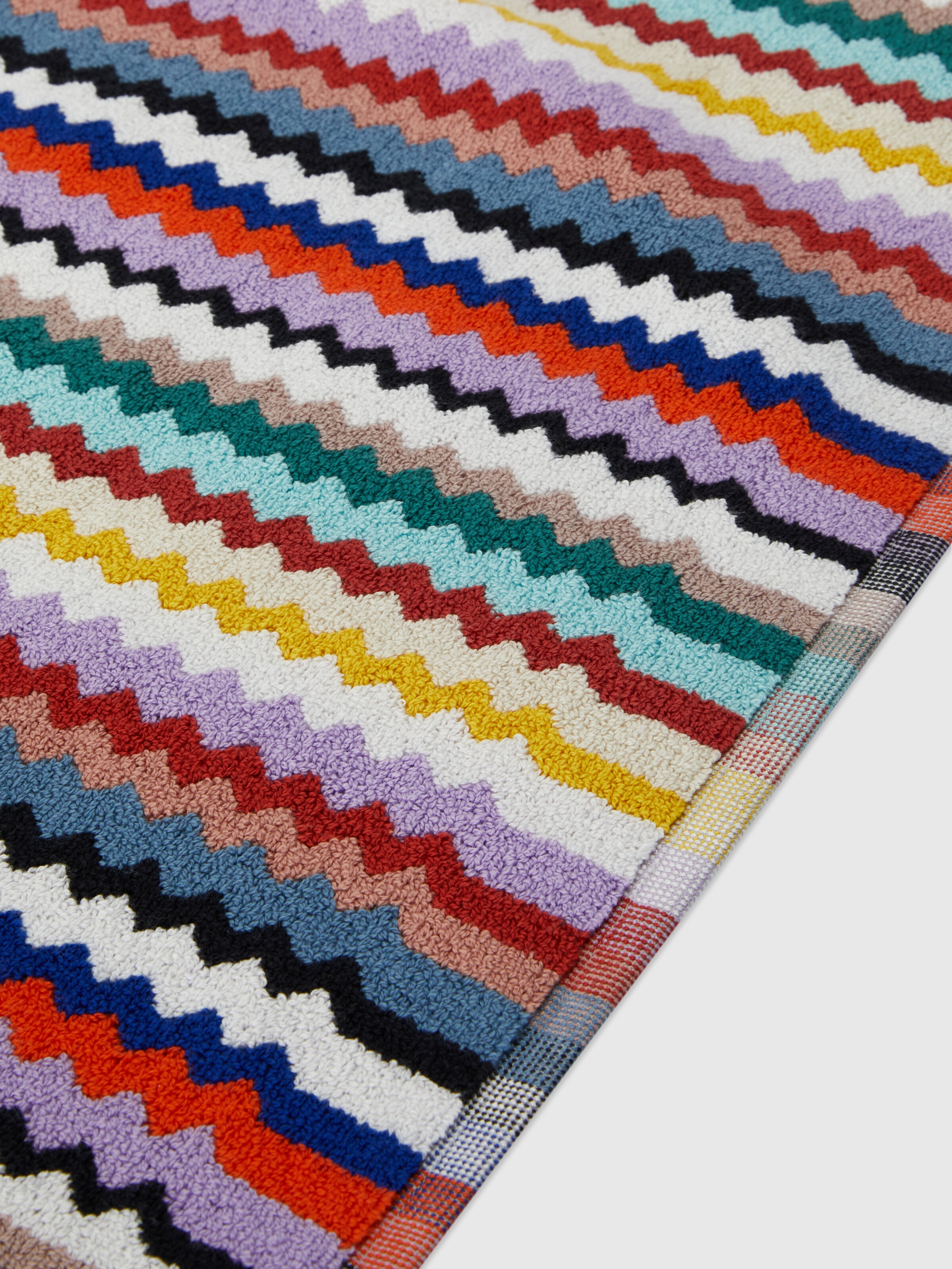 Alfombrilla de baño Riverbero 60x90 cm de algodón en zigzag, Multicolor  - 1