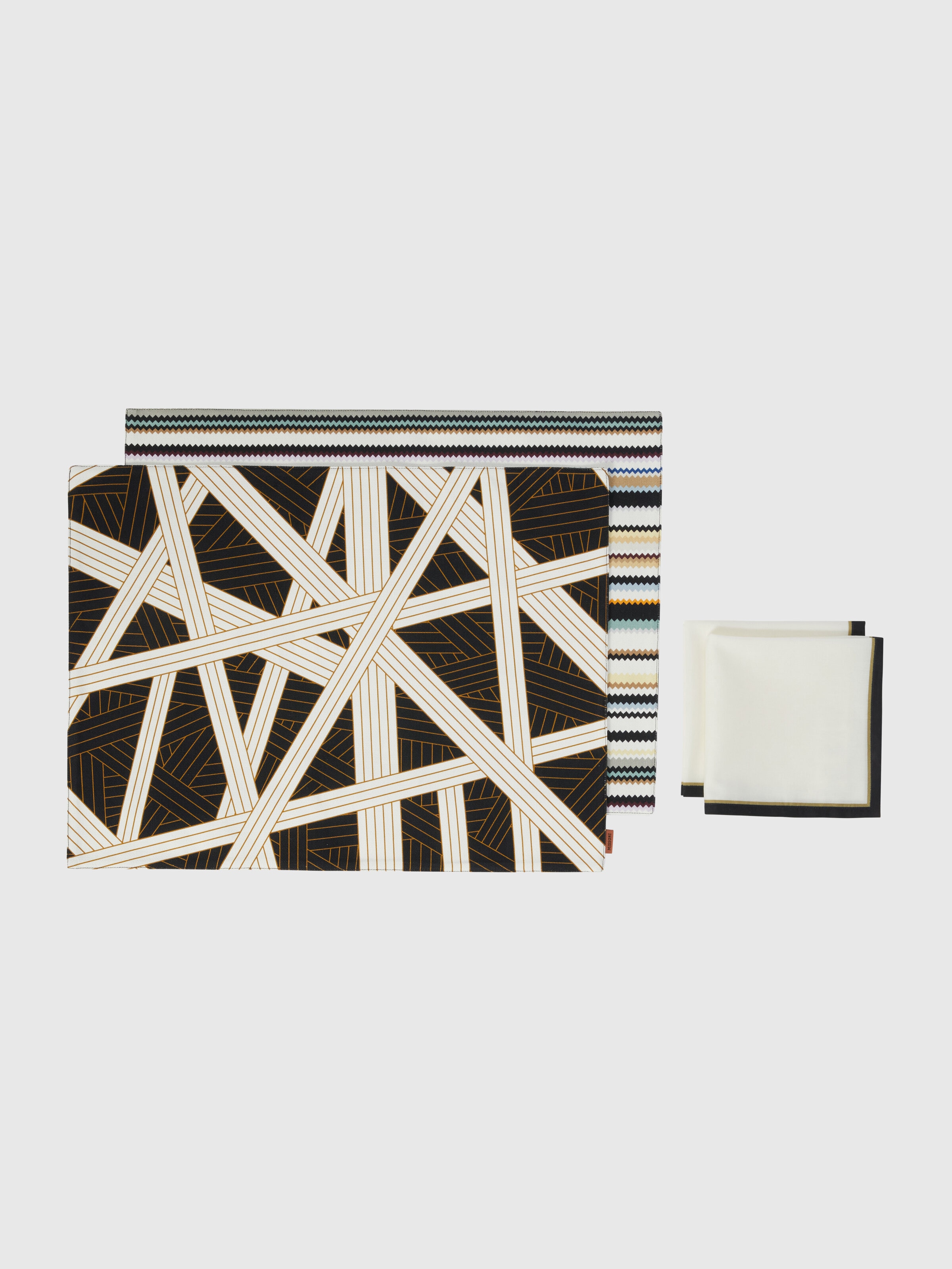 Set of two Nastri and Shangai placemats + two napkins , Black    - 0