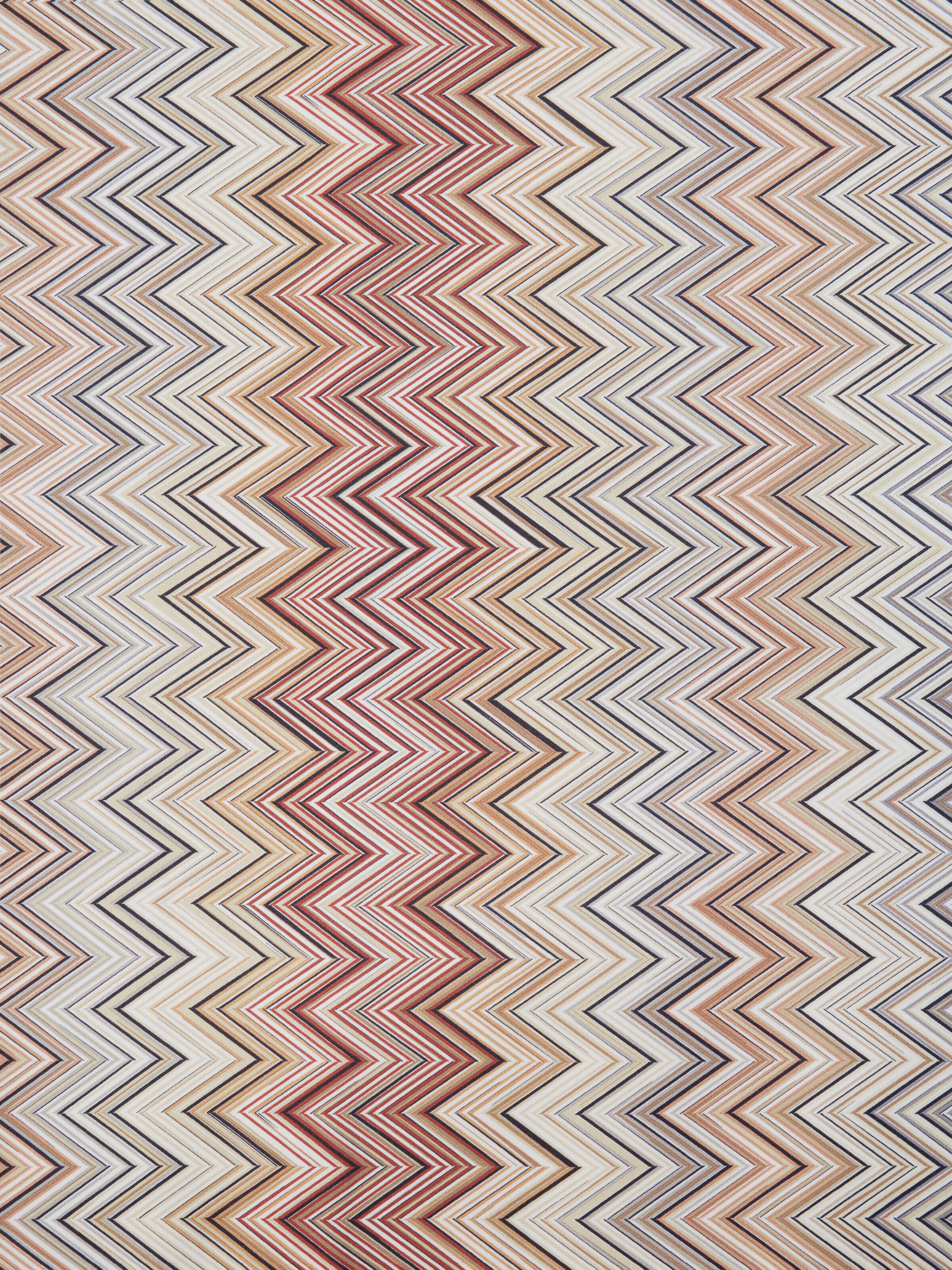 Cubrecama John Re Edition en 100% algodón con diseño Chevron, Negro Multicolor  - 3
