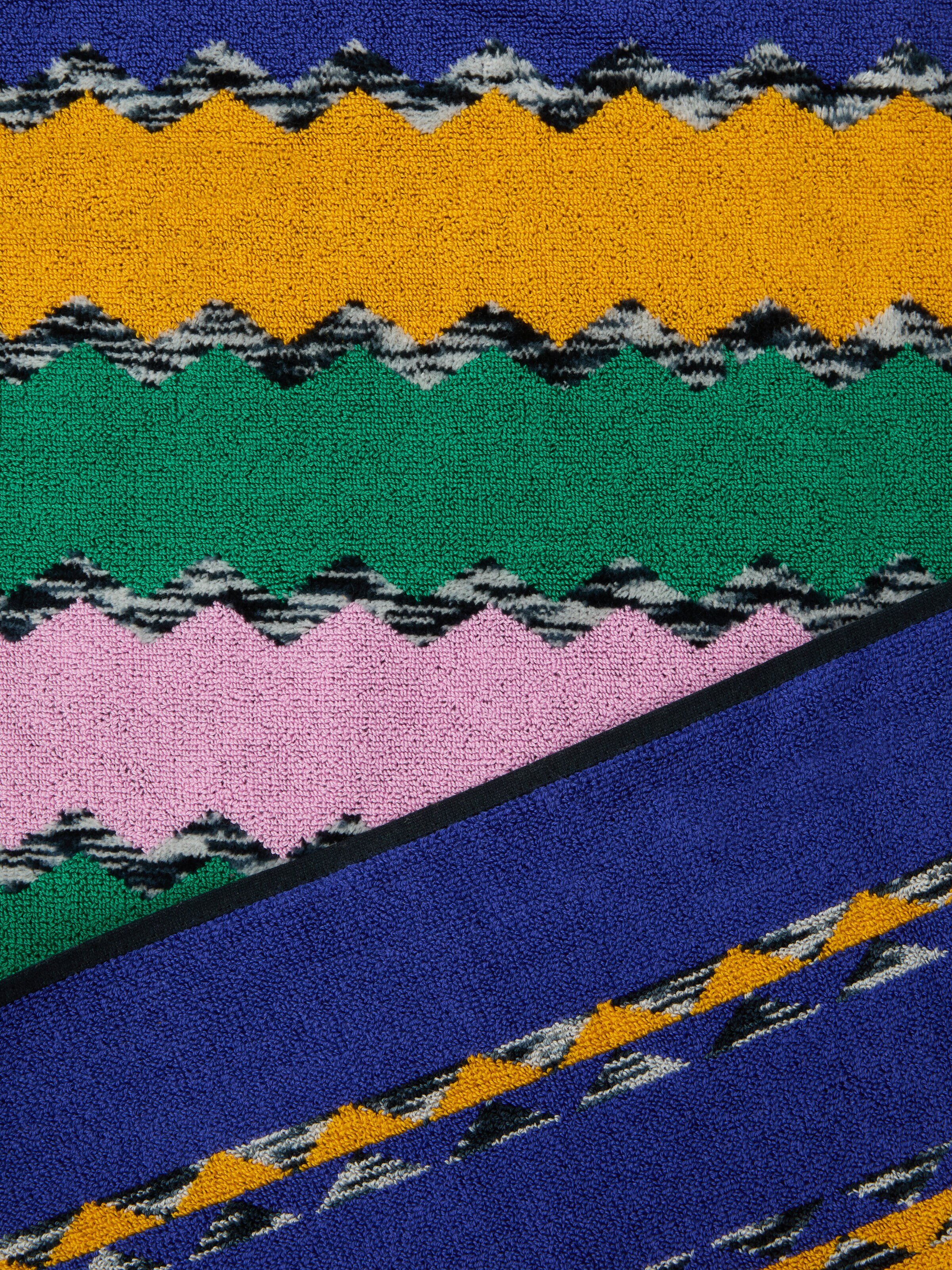 Riviera Beach Towel in 100% cotton 180x100 cm with horizontal stripes, Multicoloured  - 2