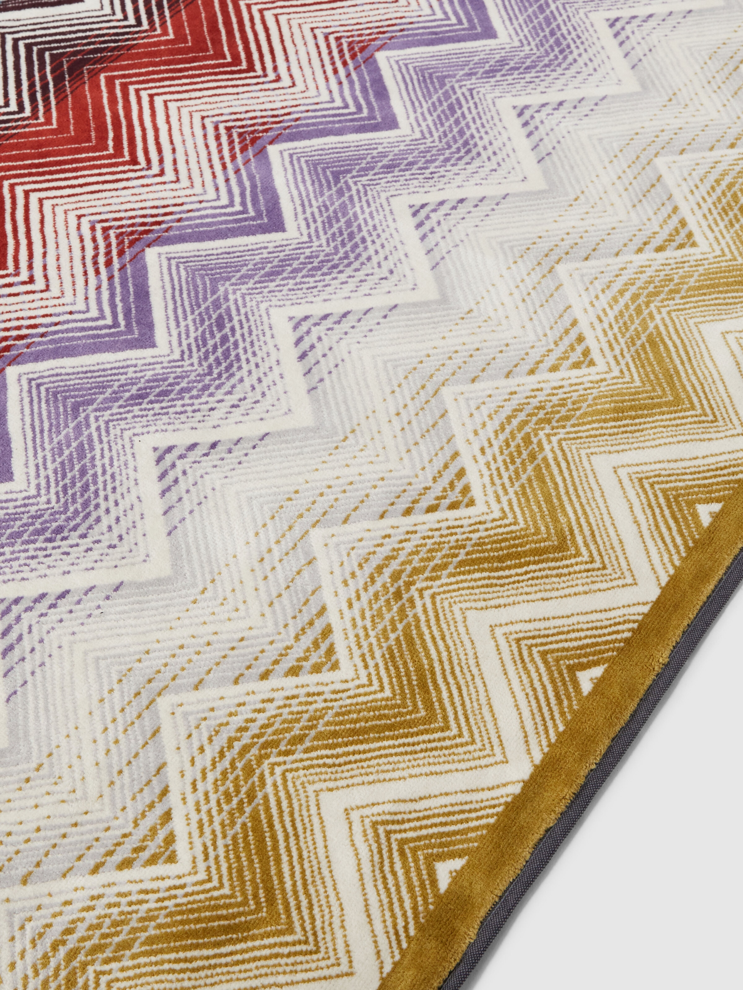 Badmatte Marea aus 100% Baumwolle mit Chevron-Muster 70x160 cm, 1000 g/m², Mehrfarbig  - 1