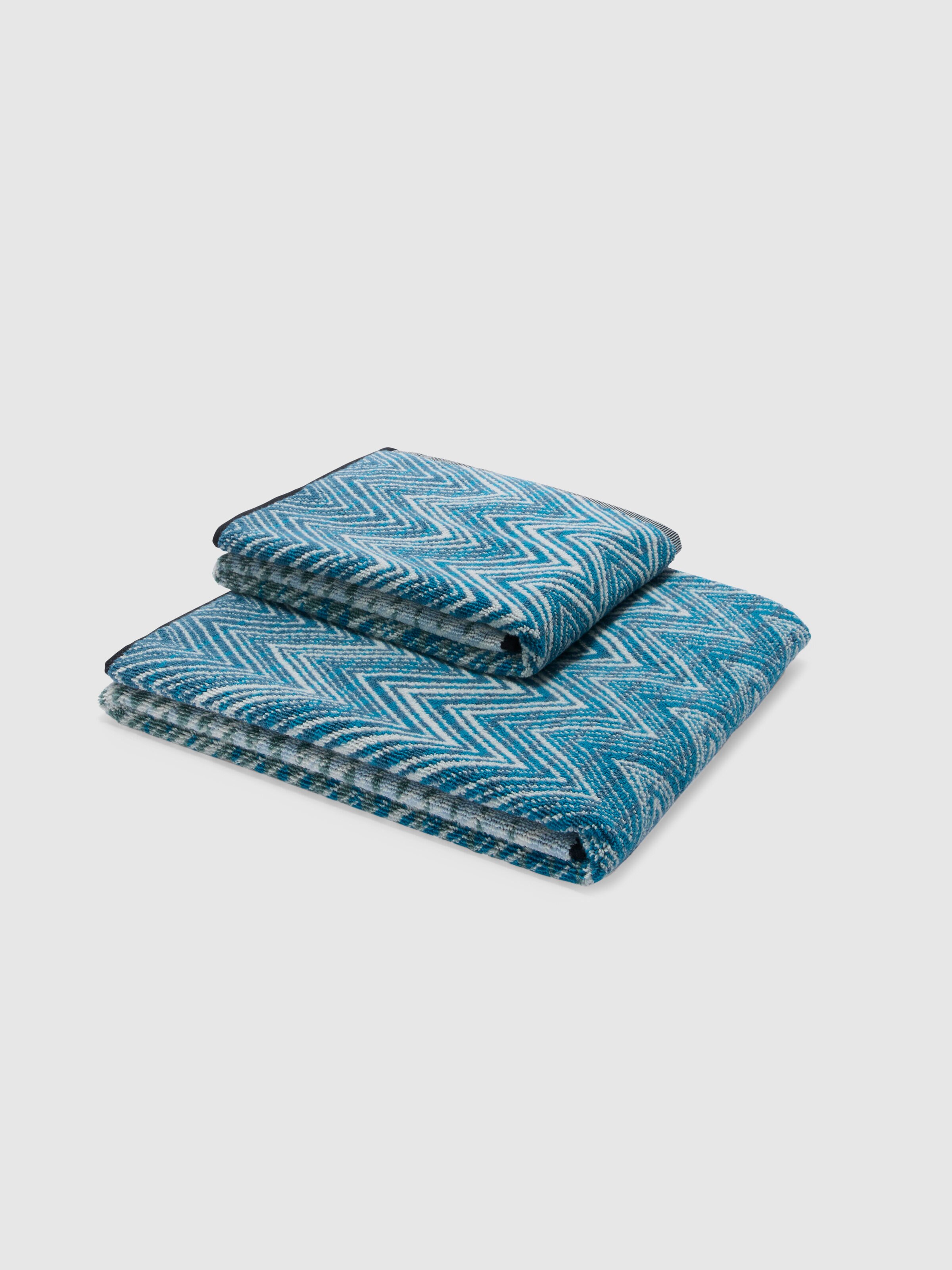 Juego de baño de dos piezas Stone 100% algodón con diseño Chevron, Azul Oscuro & Multicolor  - 0