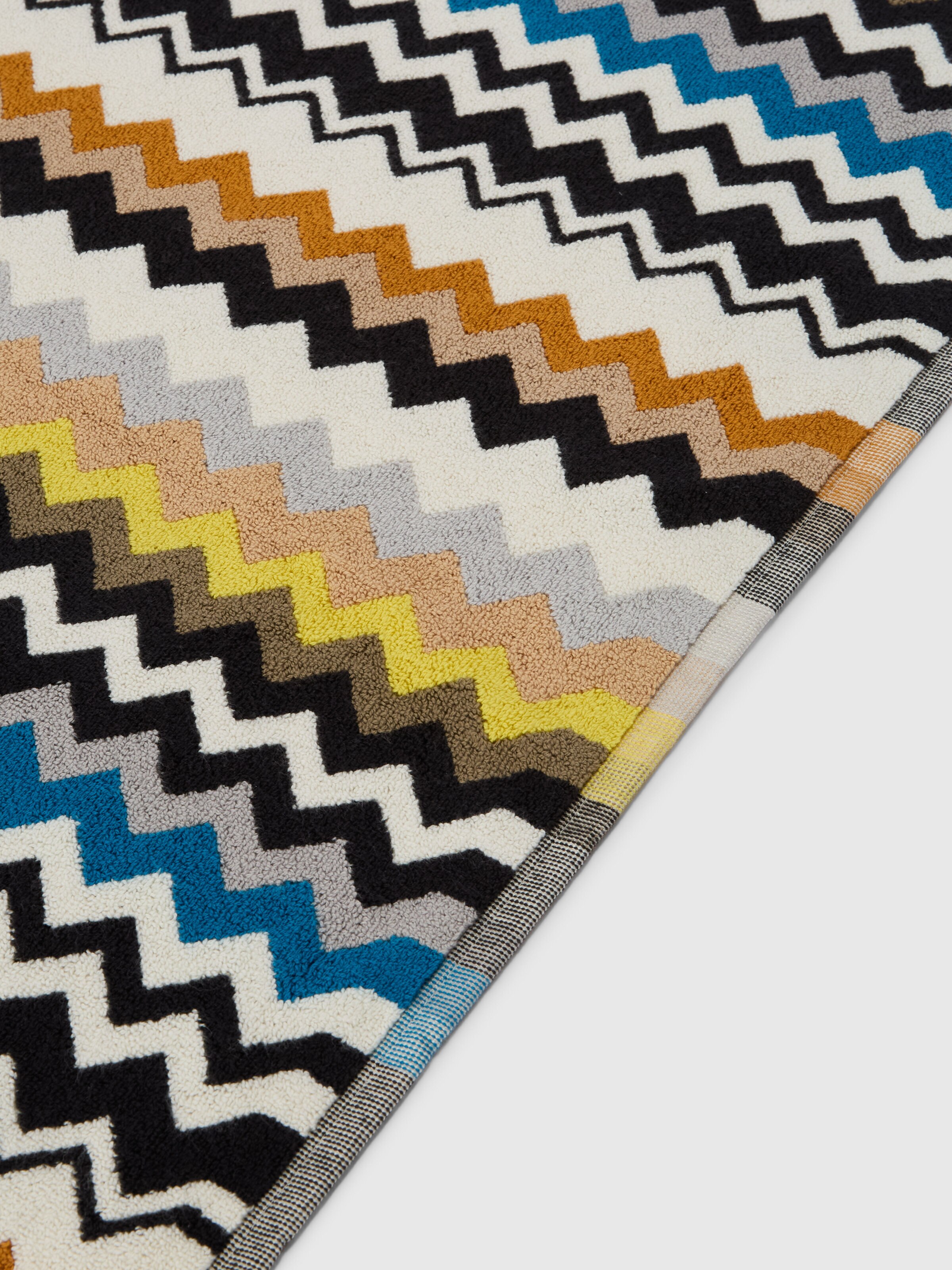 Tappetino da bagno in 100% cotone con motivo chevron, Nero  Multicolore  - 1