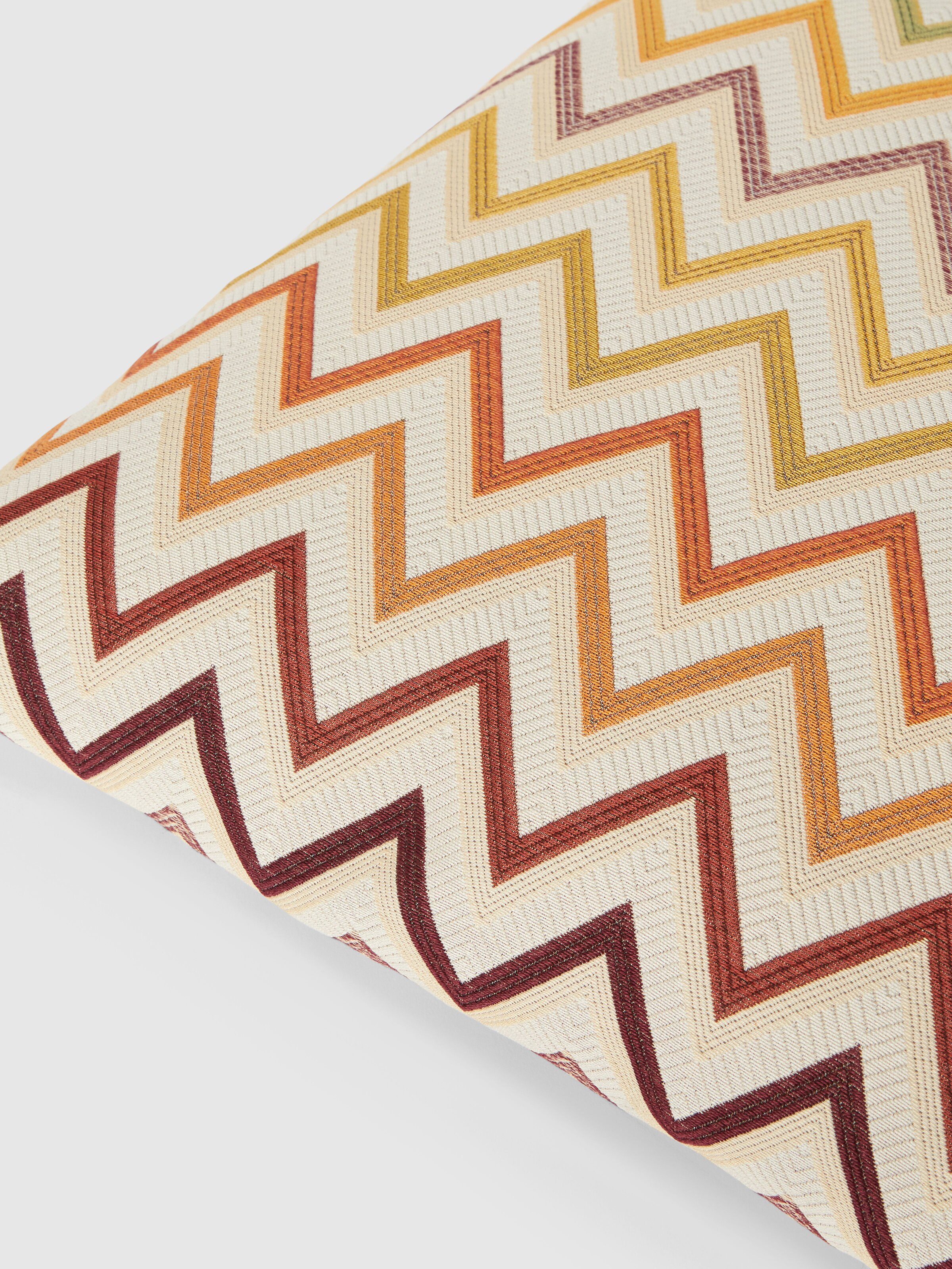 Watamu Indoor Cushion 40x40 cm in cotton blend with zig zag pattern, Multicoloured  - 2