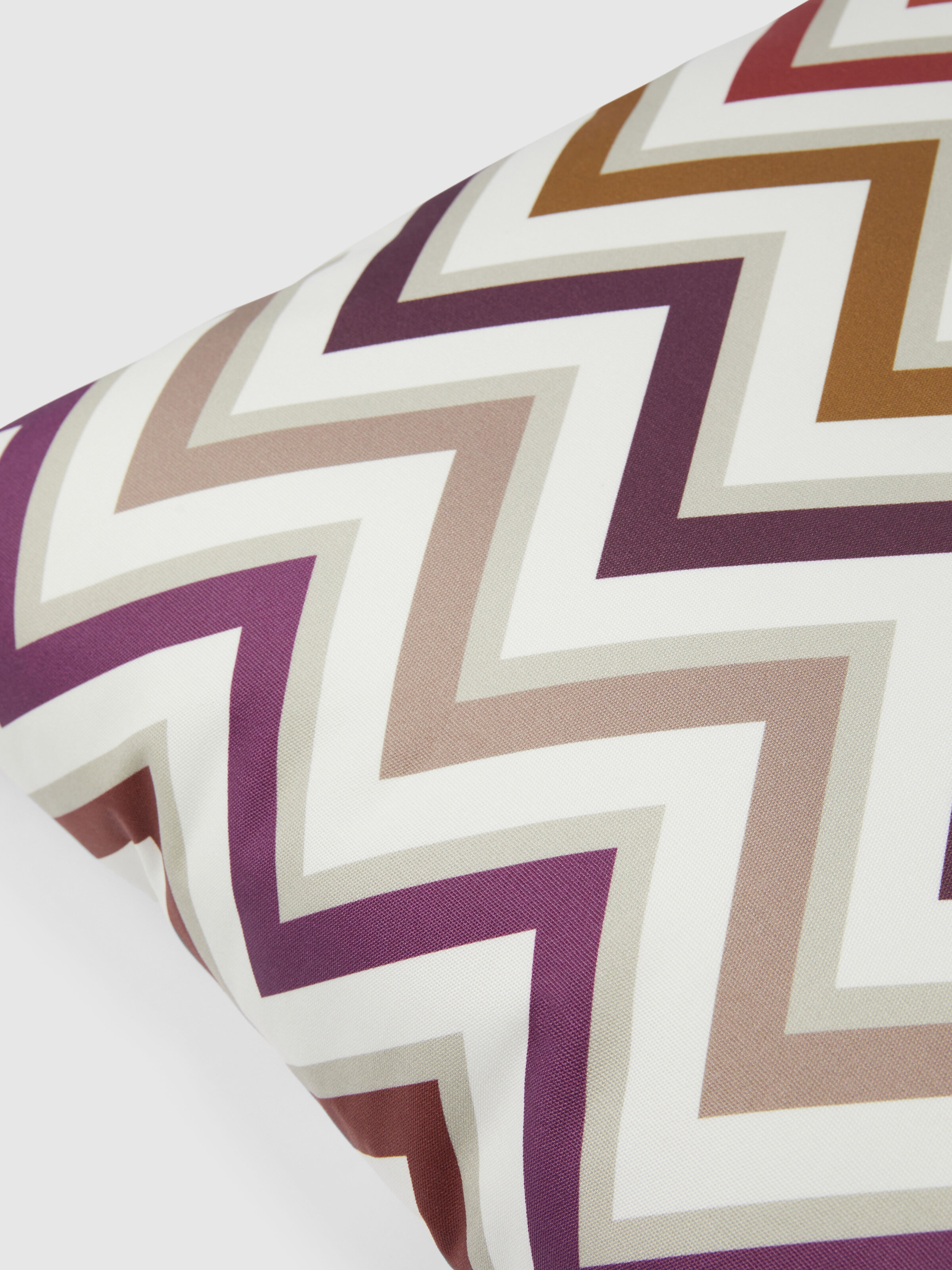 Outdoor cushion Watamu 60x60 cm in technical fabric zig zag, Red & Multicoloured - 2