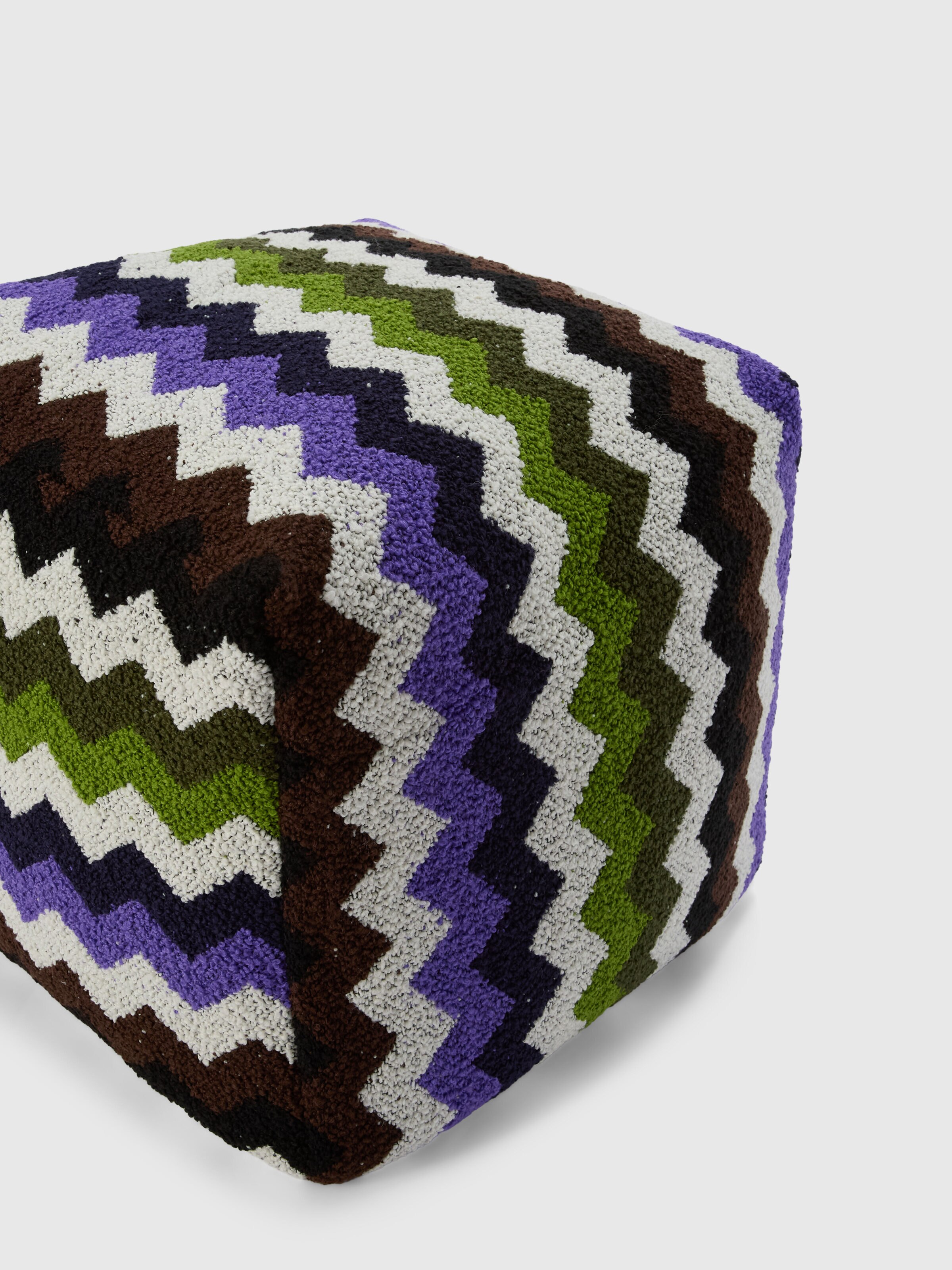 Riccio Indoor Cube Pouf 43x43x43 cm with zig zag pattern, Multicoloured  - 1