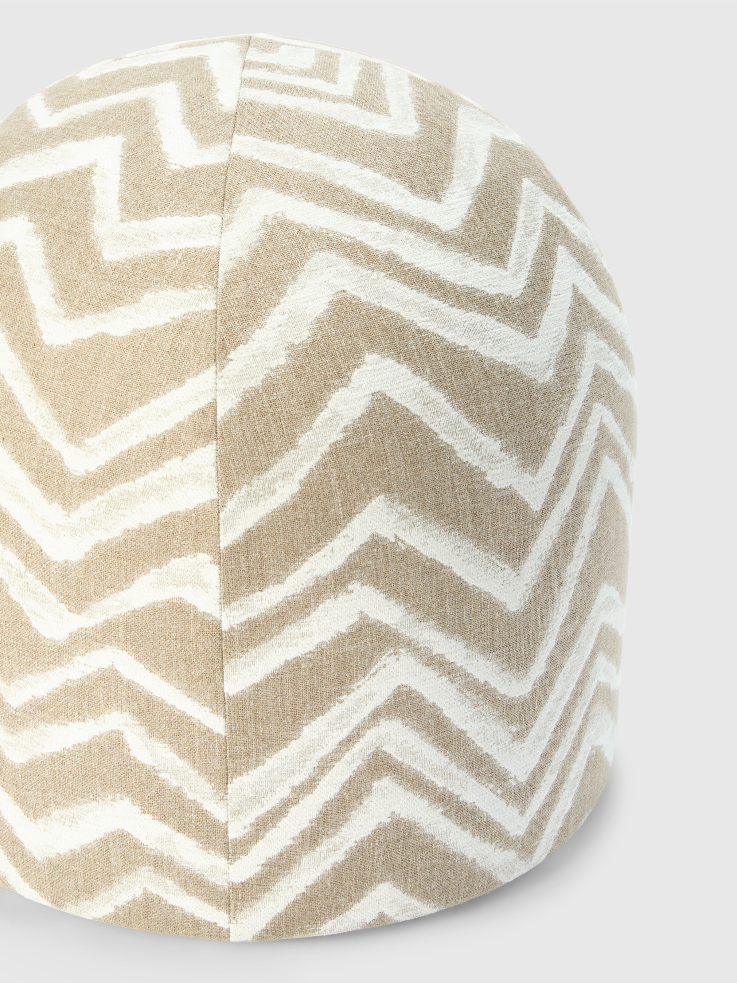 Graffiti Indoor Panettone Pouf 50x50 cm with zig zag pattern, Beige - 1