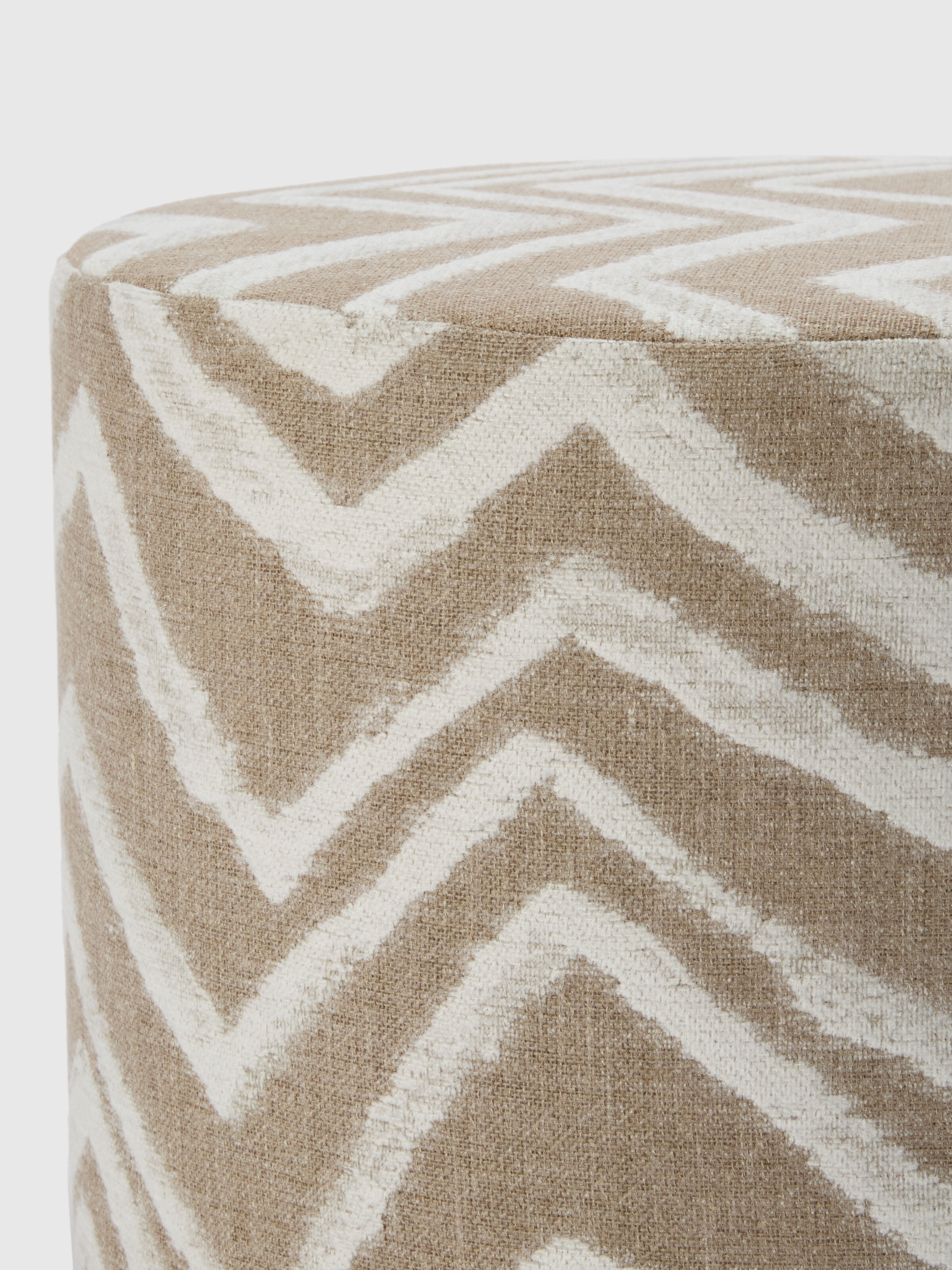 Graffiti Indoor Cylinder Pouf 40x30 cm with zig zag pattern, Beige - 2