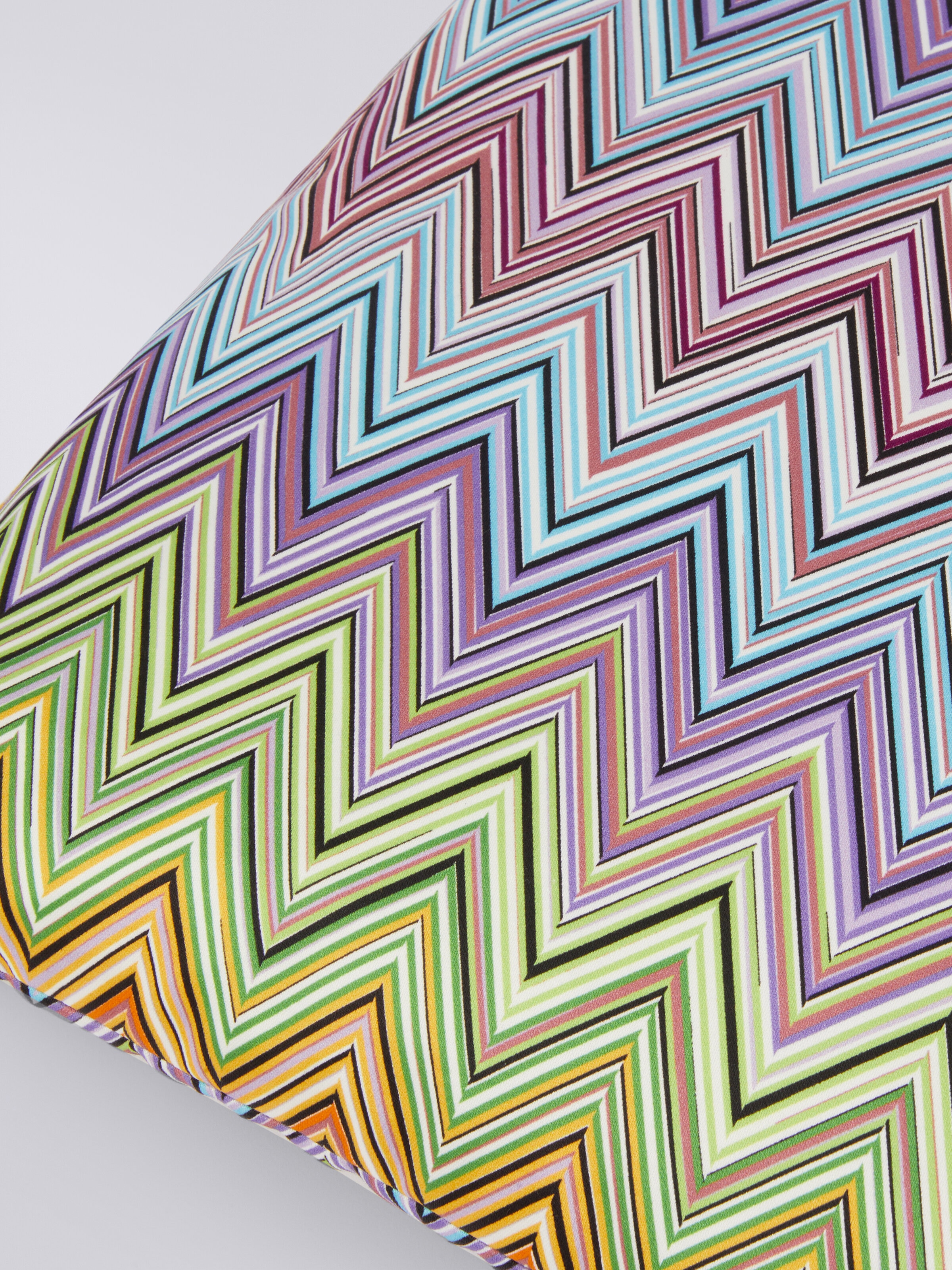 Jarris Cushion 40X40, Multicoloured  - 2