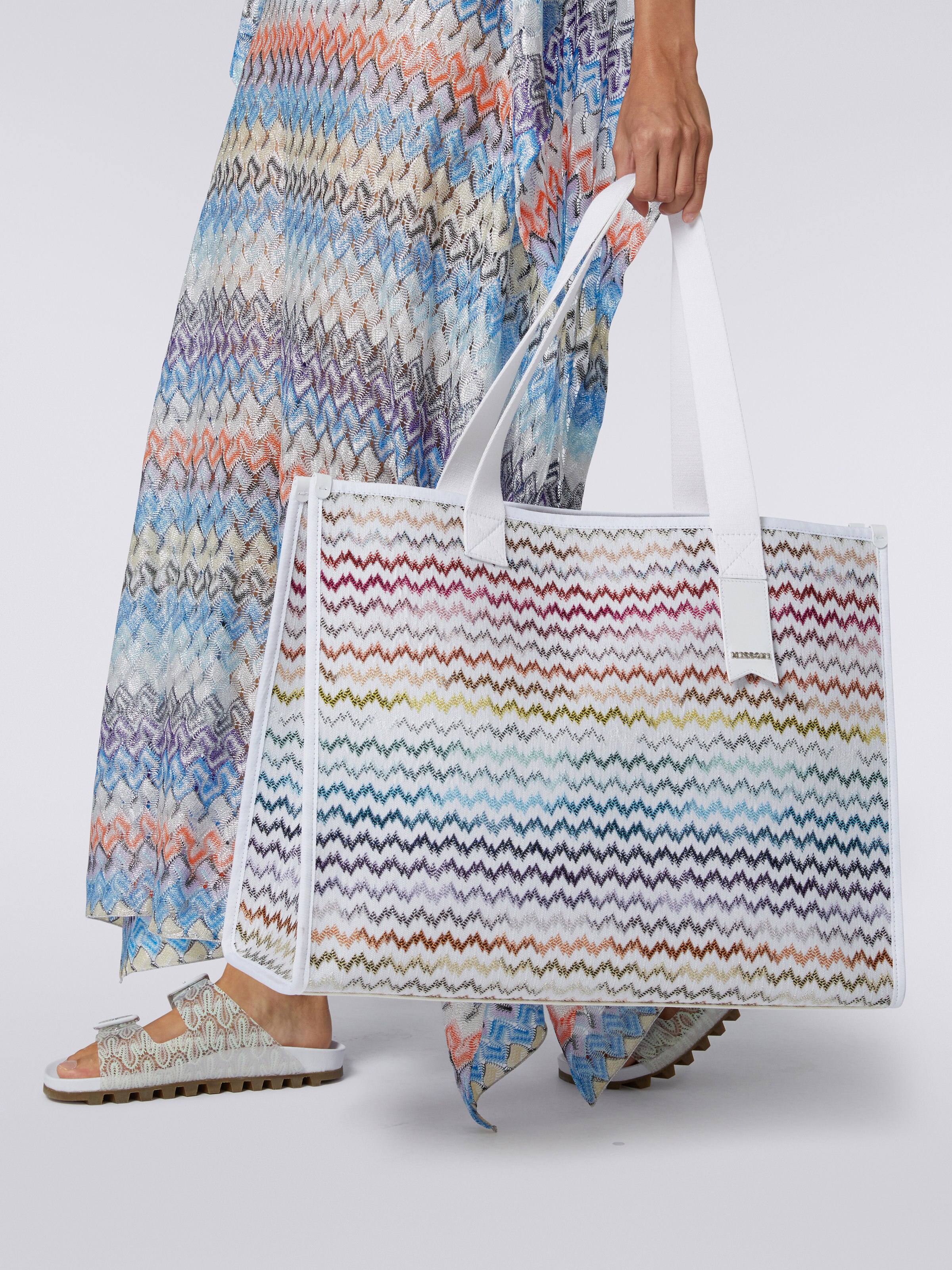 Shopper in maglia effetto pizzo multicolore con dettaglio logato, Multicolore - 4