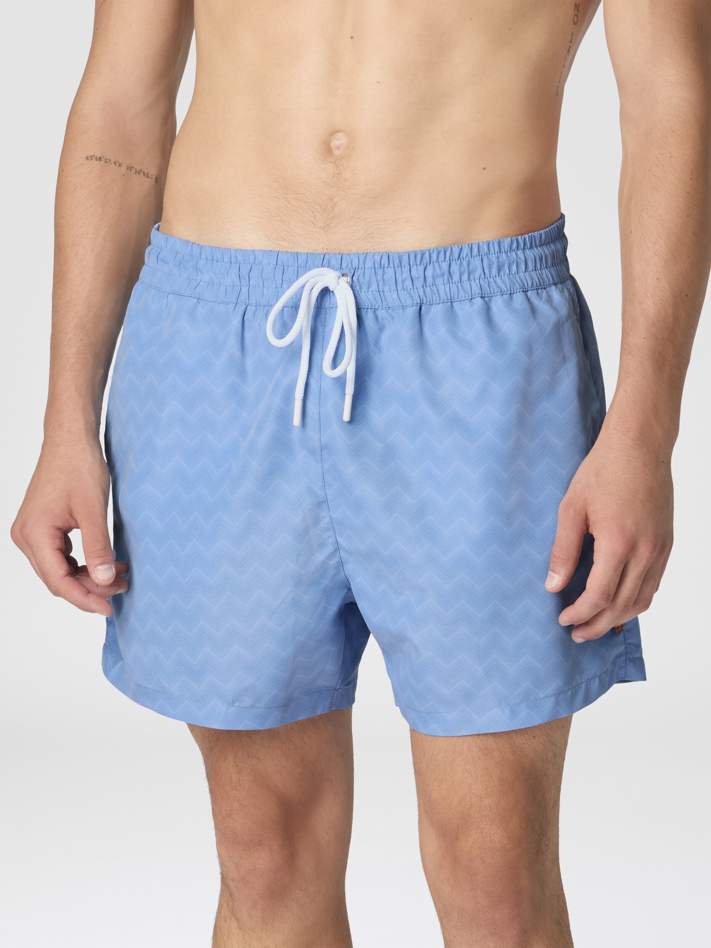Mid-length swim shorts with tone-on-tone zigzag print, Light Blue - 4