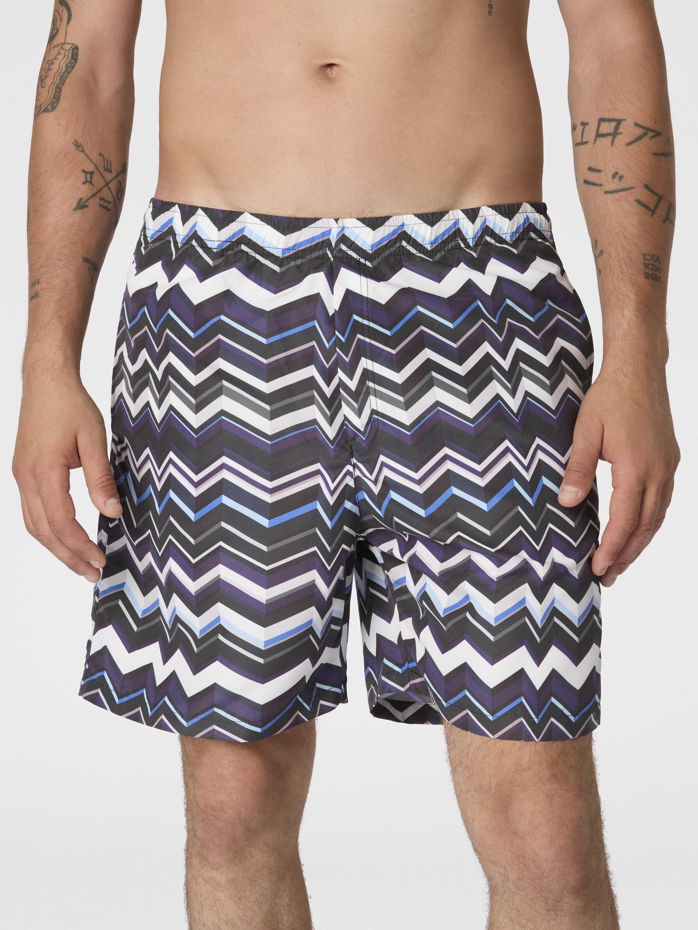 Long swim shorts with irregular zigzag print, Blue - 4