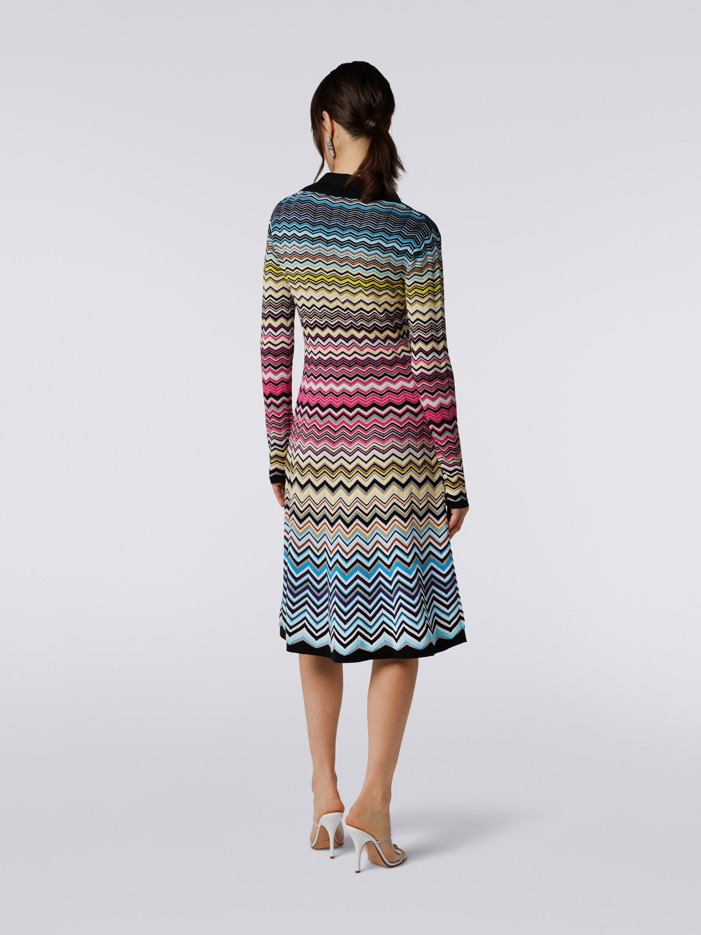 Longuette-Kleid aus Baumwolle und Viskose mit Chevronmuster, Mehrfarbig  - 3