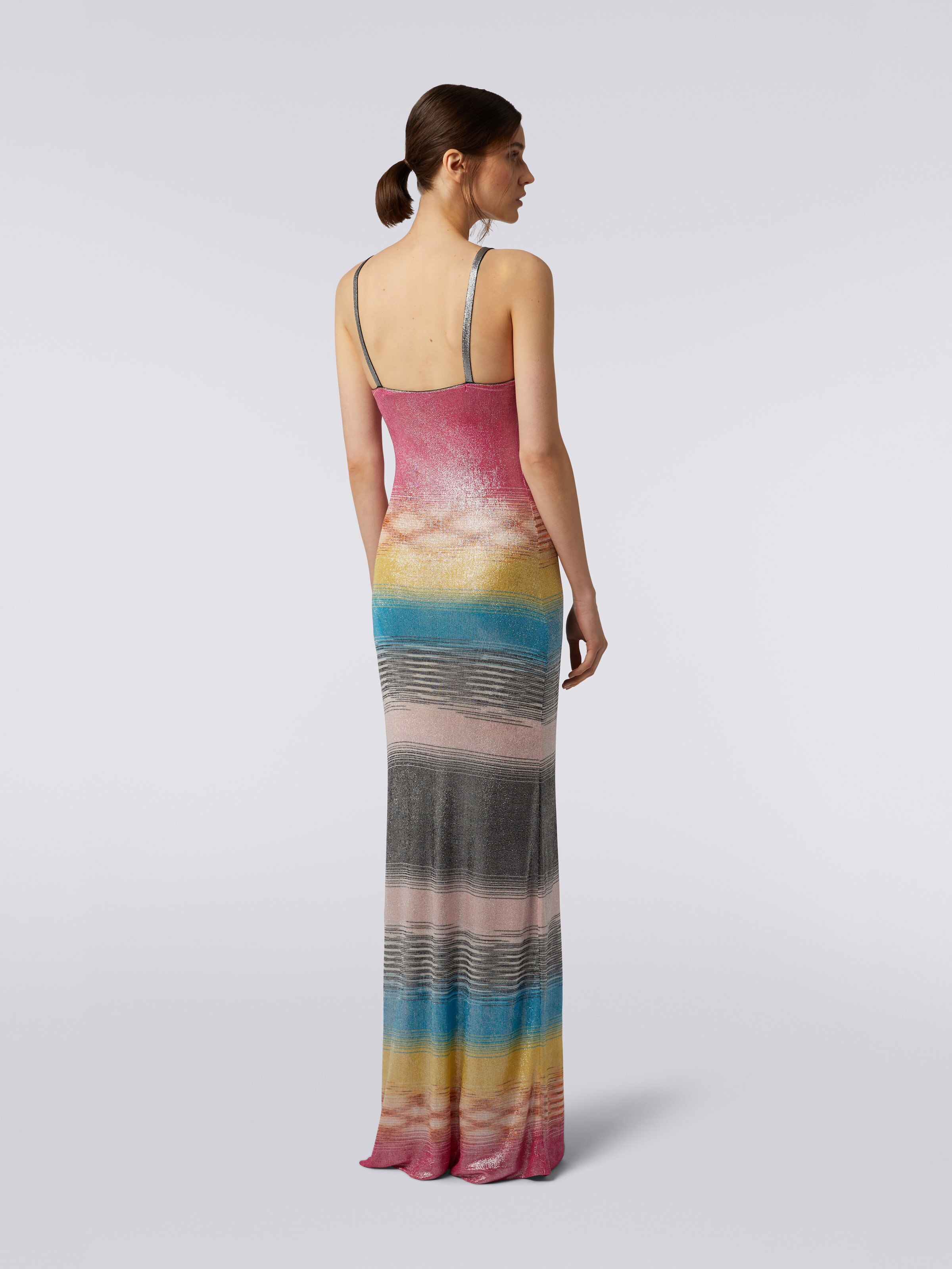 Langes Kleid aus mehrfarbiger Viskose in Flammgarnoptik mit schimmerndem Finish, Mehrfarbig  - 3