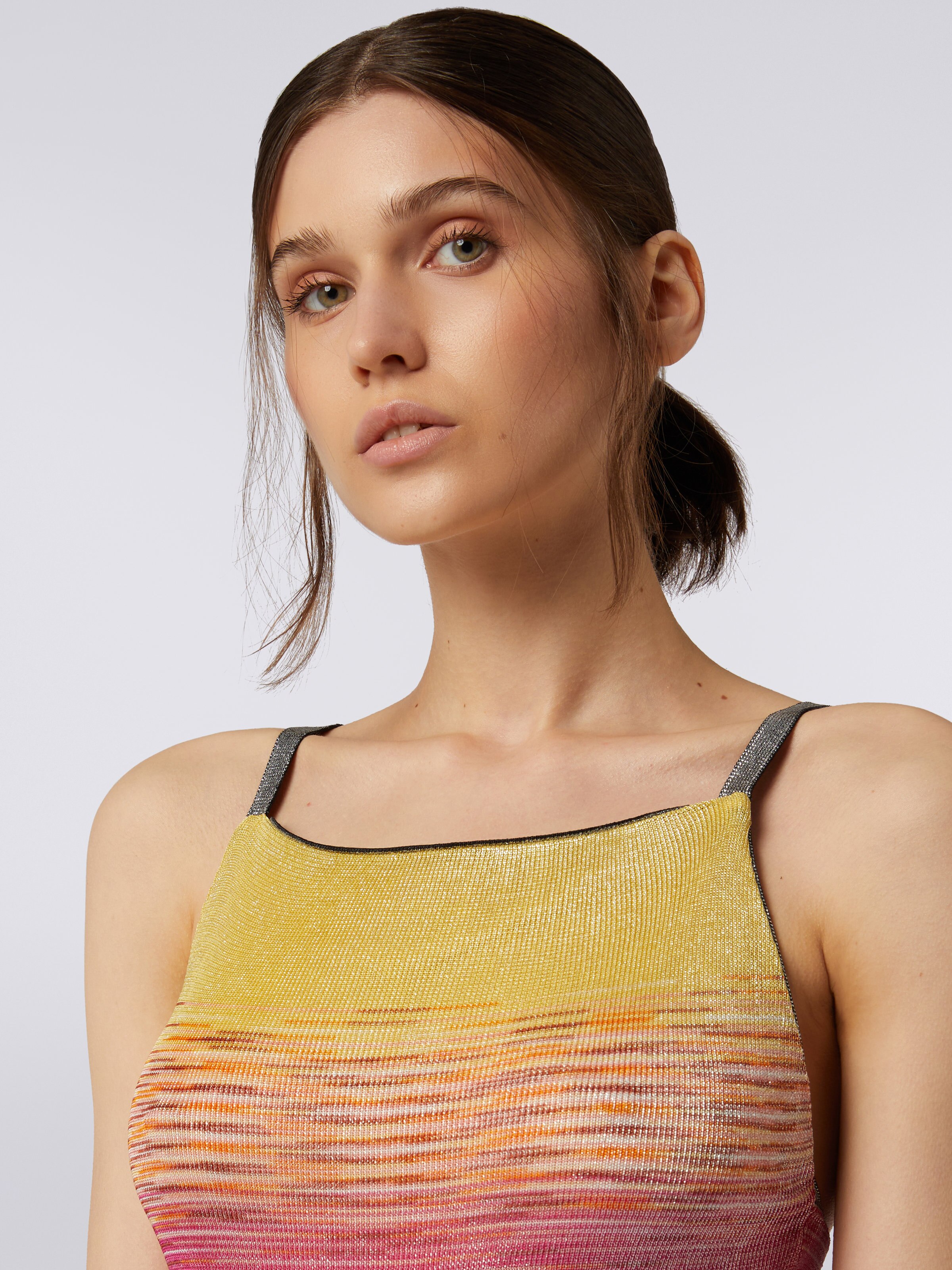 Langes Kleid aus mehrfarbiger Viskose in Flammgarnoptik mit schimmerndem Finish, Mehrfarbig  - 4