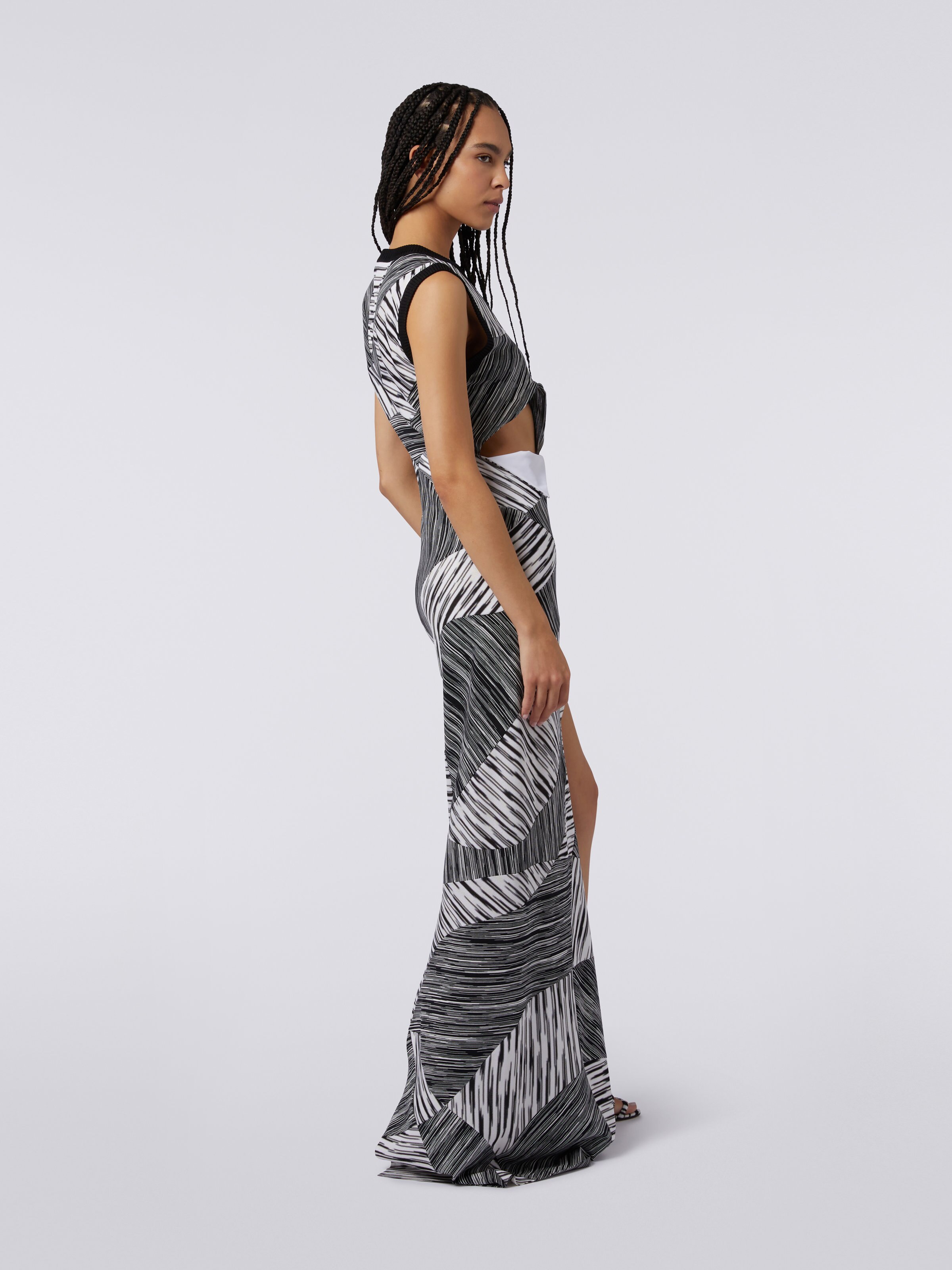 Langes Patchwork-Kleid mit dekorativen Schnitten, Weiß & Schwarz - 3