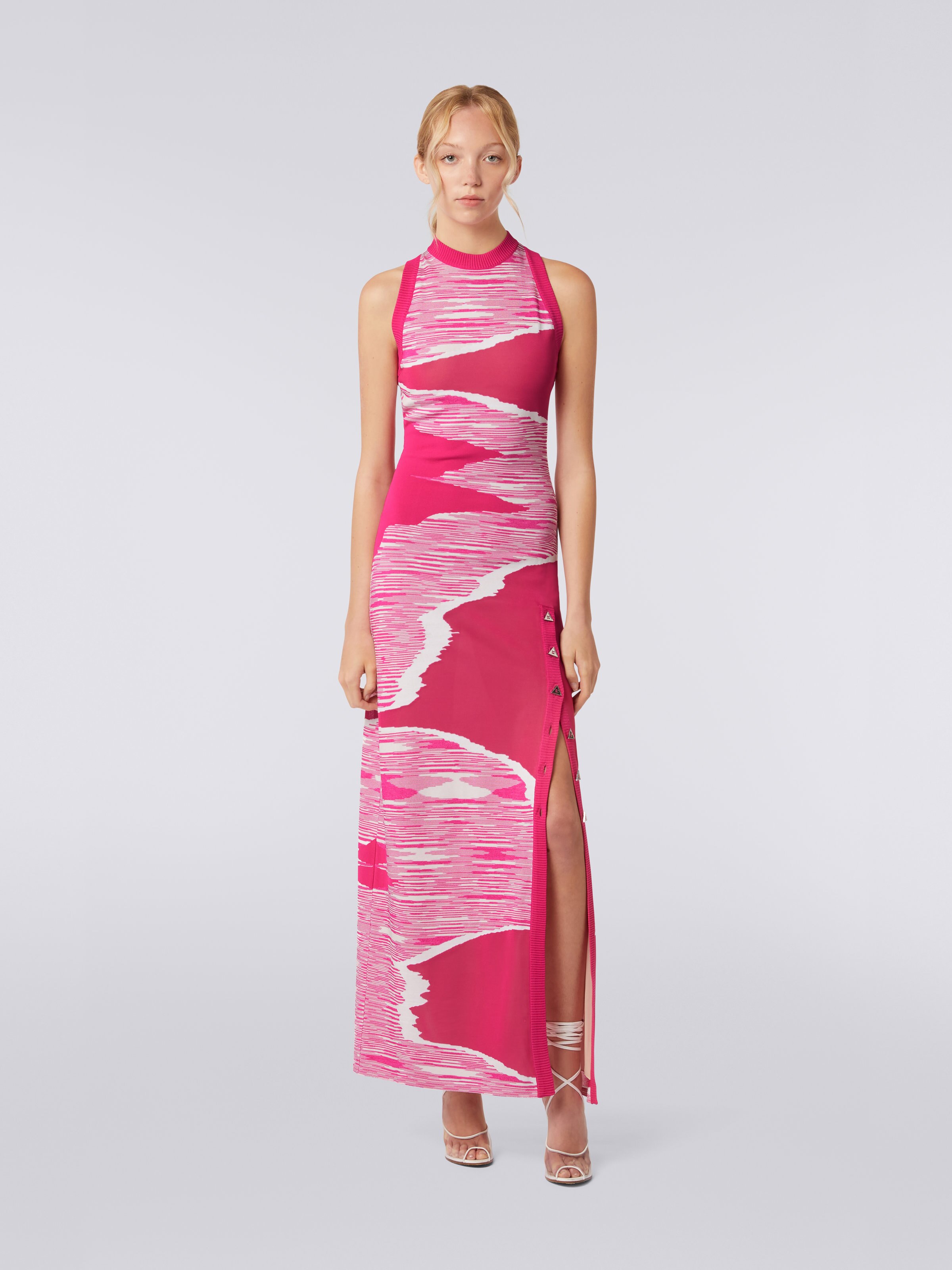 Abito lungo fiammato con intarsio e spacco, Bianco & Fucsia - 1