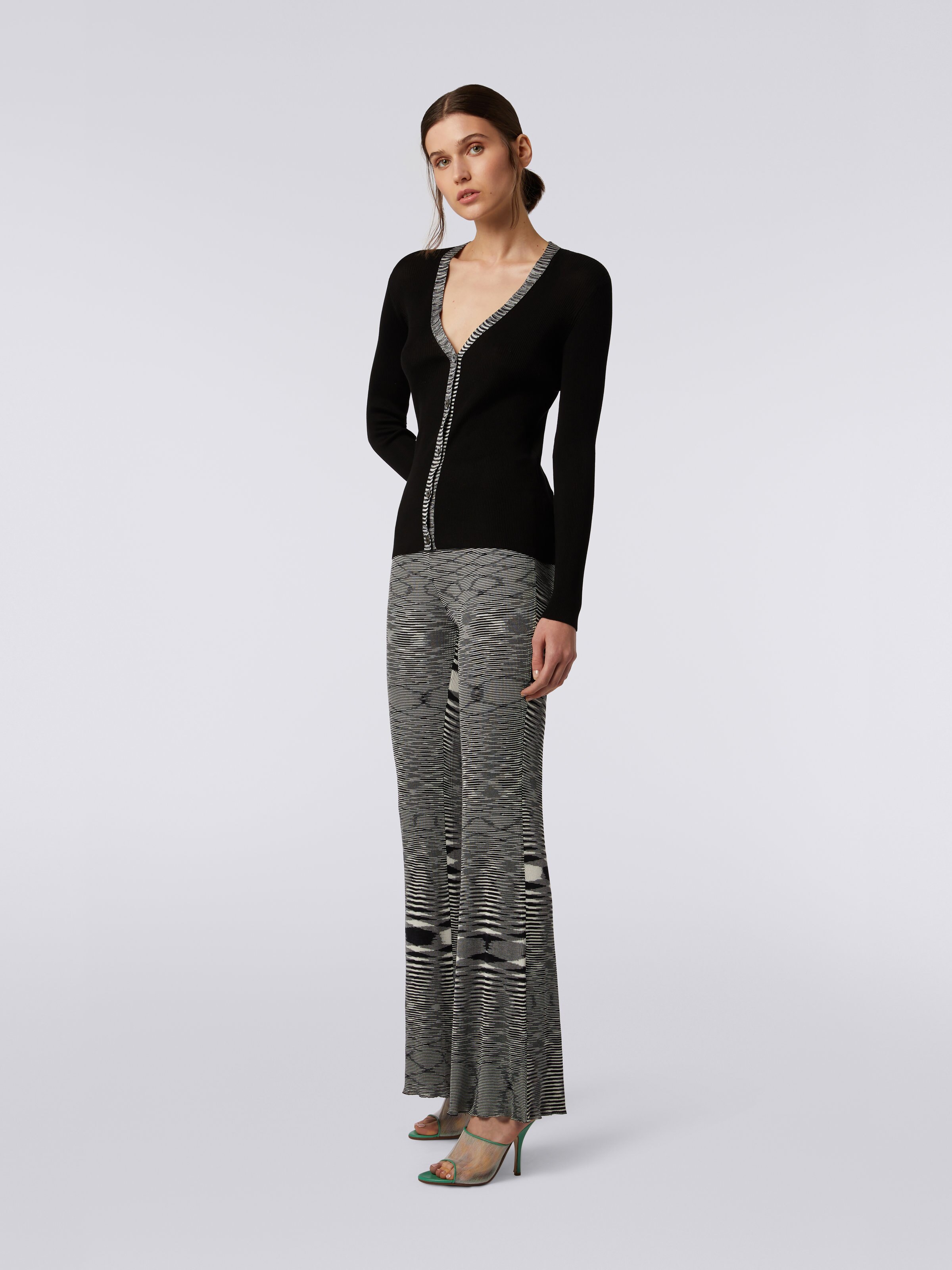 Cardigan in seta a costine con profilo a contrasto, Nero    - 2