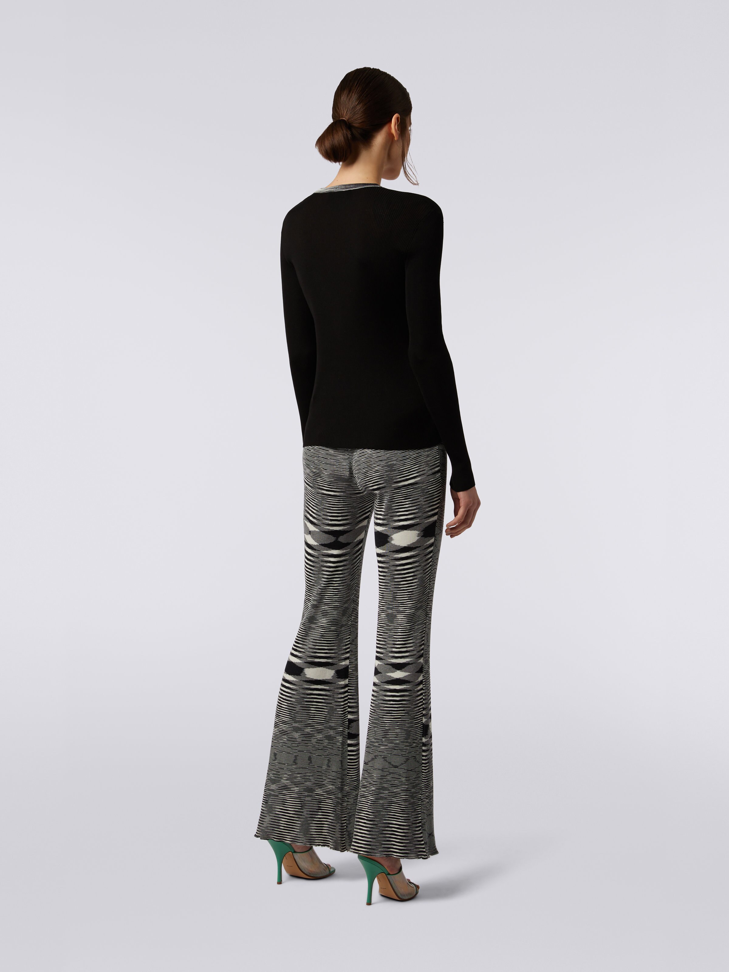 Cardigan in seta a costine con profilo a contrasto, Nero    - 3