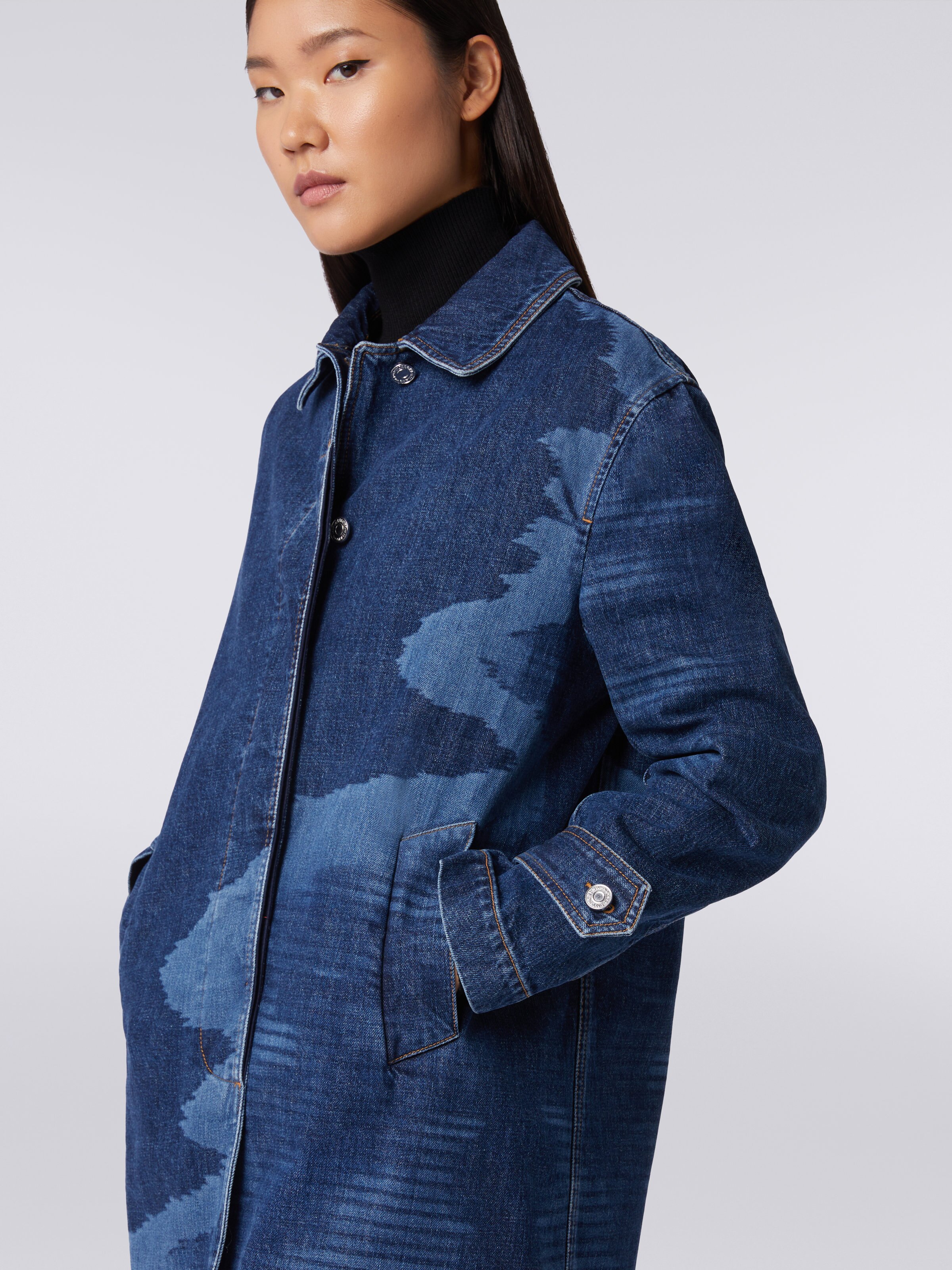Trenchcoat aus Denim in Flammgarnoptik, Blau - 4
