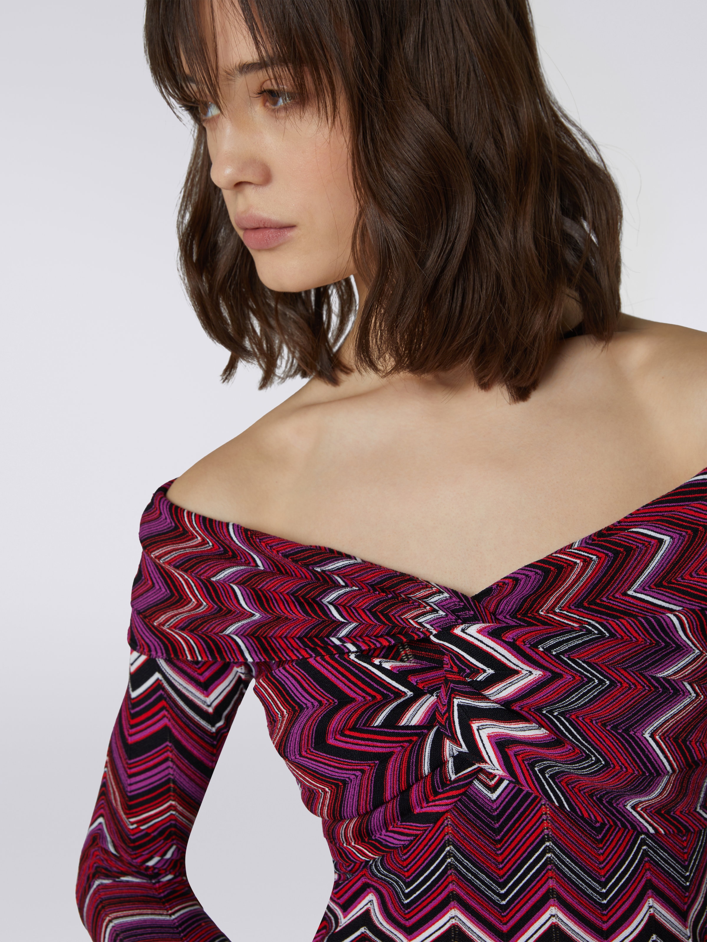 Viscose chevron mini dress with Bardot neckline, Multicoloured  - 4