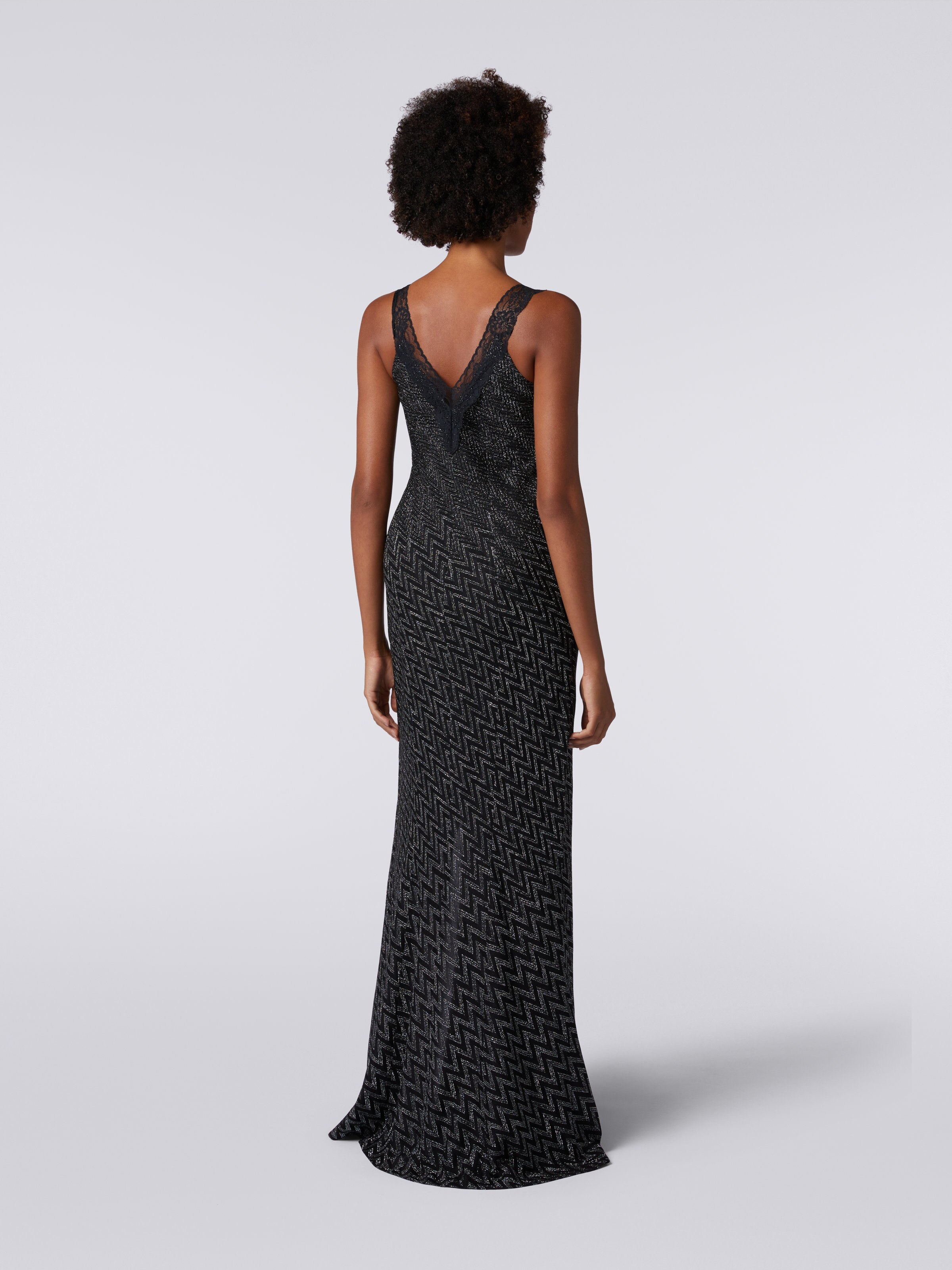 Long dress chevron with slit and V neckline, Black    - 3