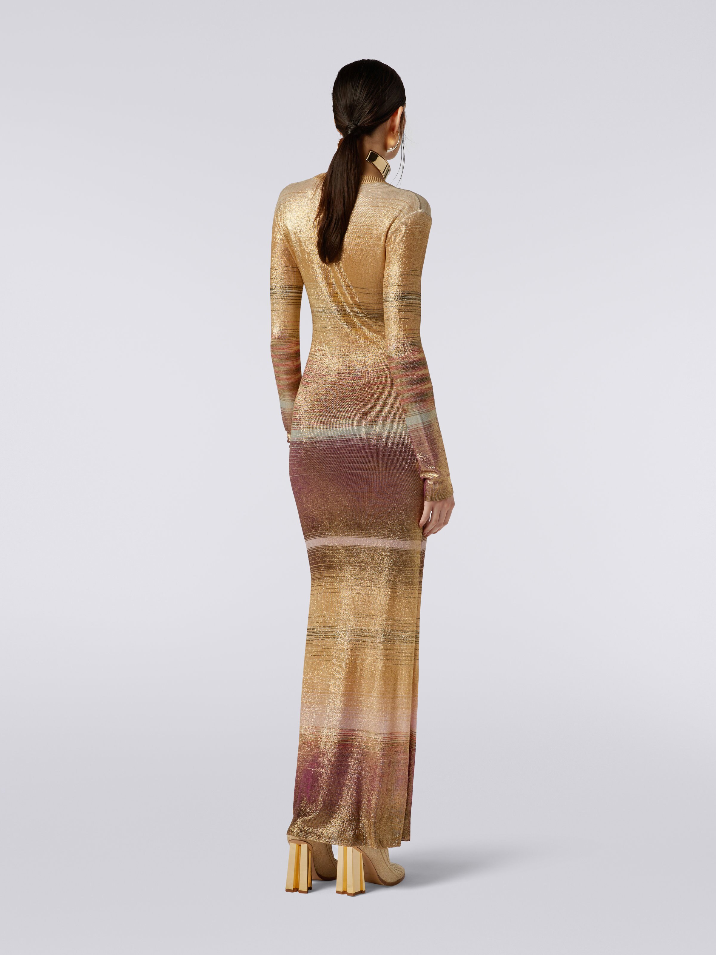 Langes Kleid mit quadratischem Ausschnitt aus Viskose in Flammgarnoptik, Mehrfarbig  - 3