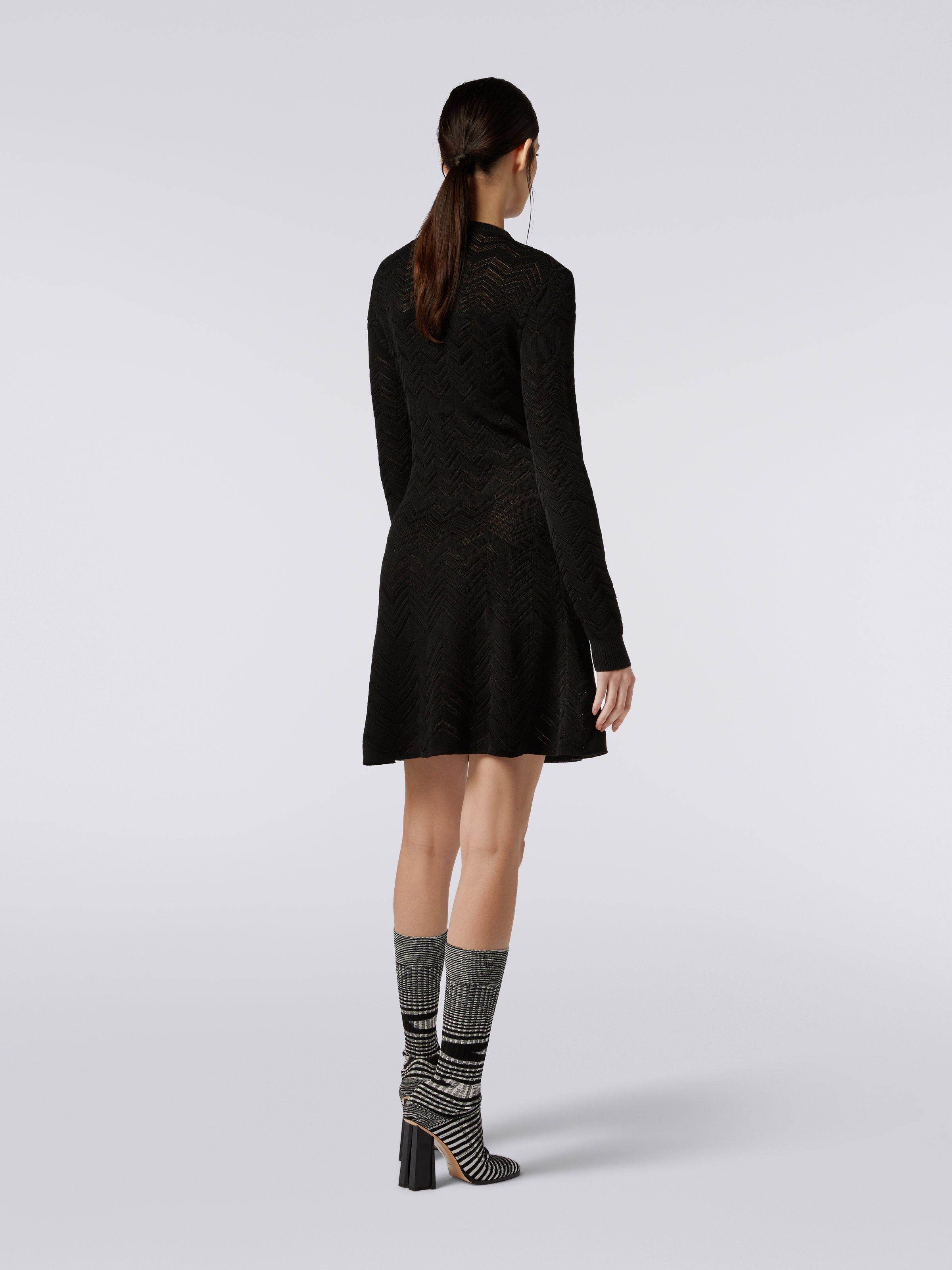 Kleid mit Rundhalsausschnitt aus Wolle und Viskose - Patentmuster, Schwarz    - 3