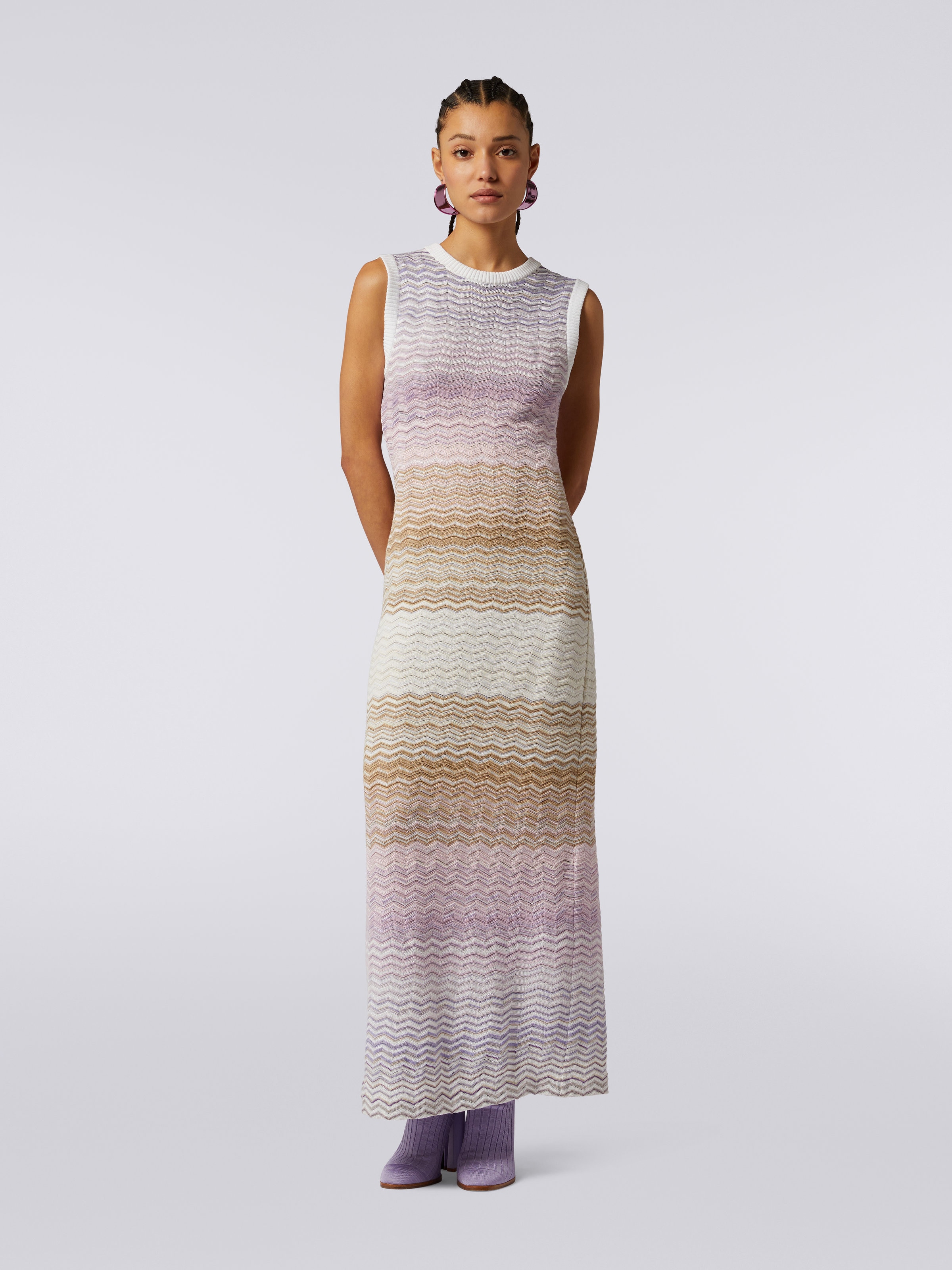 Langes, ärmelloses Kleid aus Baumwolle und Viskose mit Chevronmuster , Mehrfarbig  - 1