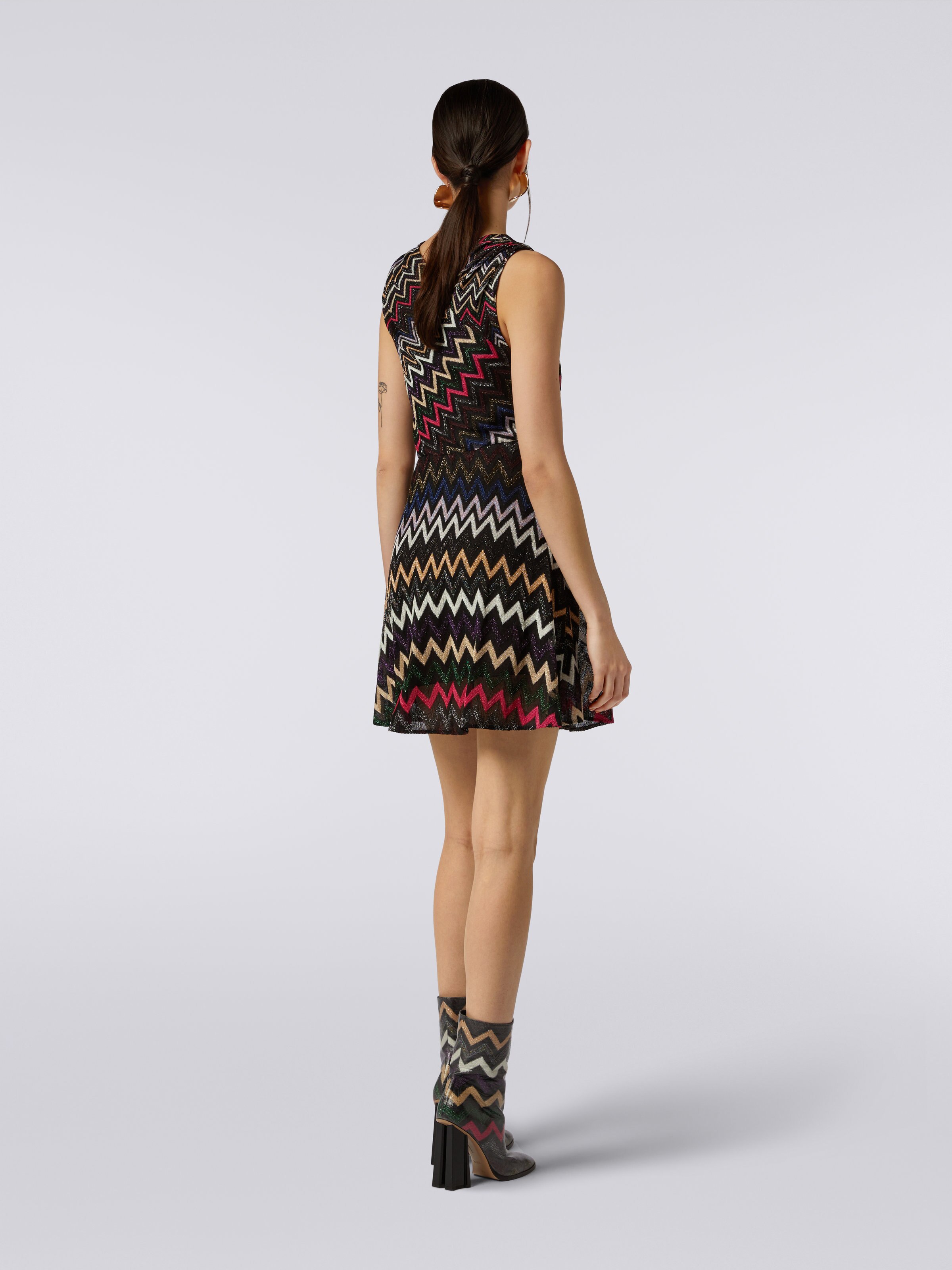 Zigzag patterned mini dress with crossover neckline, Multicoloured  - 3