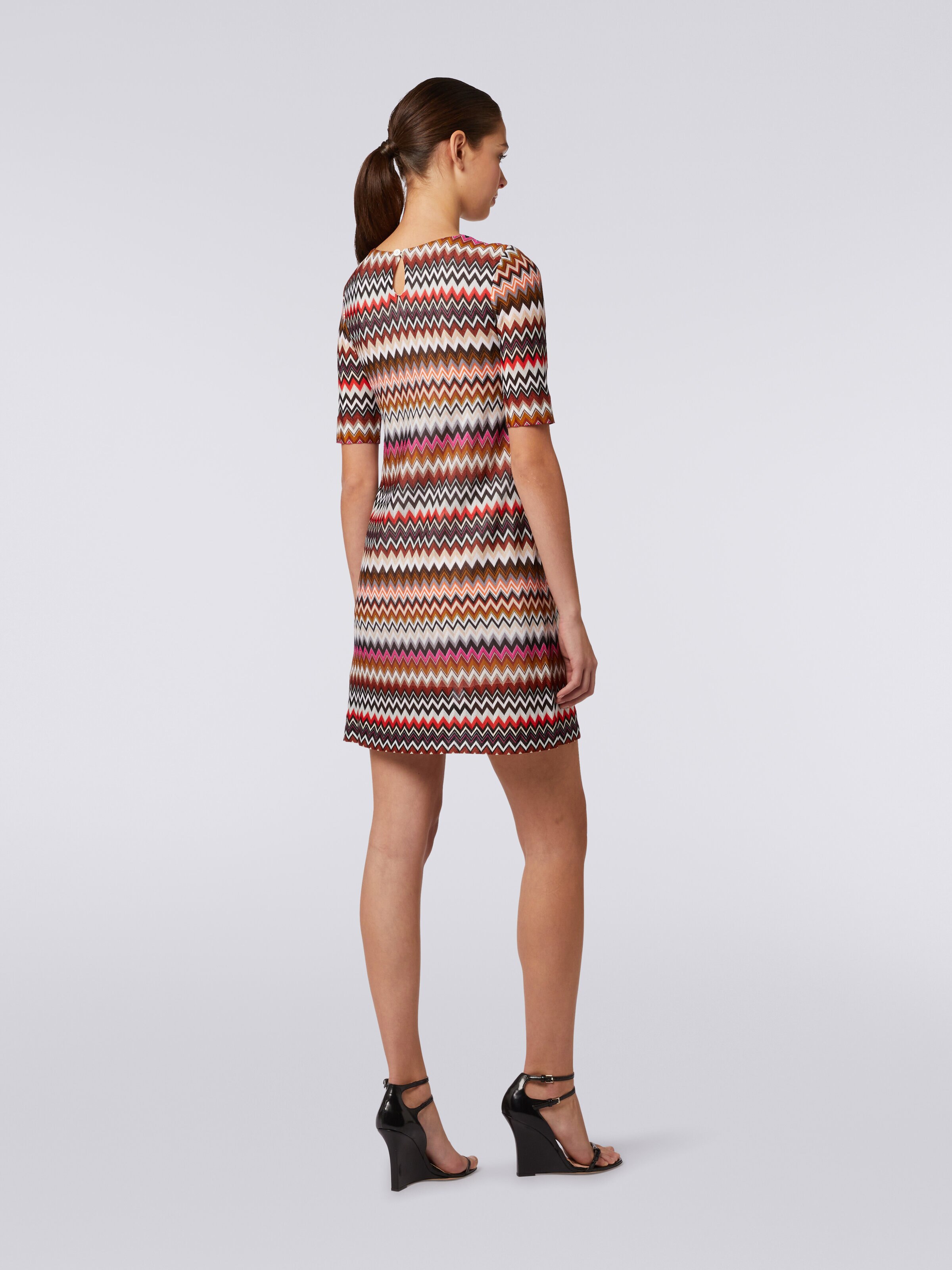 Short-sleeved viscose mini dress with zigzag pattern, Multicoloured  - 3