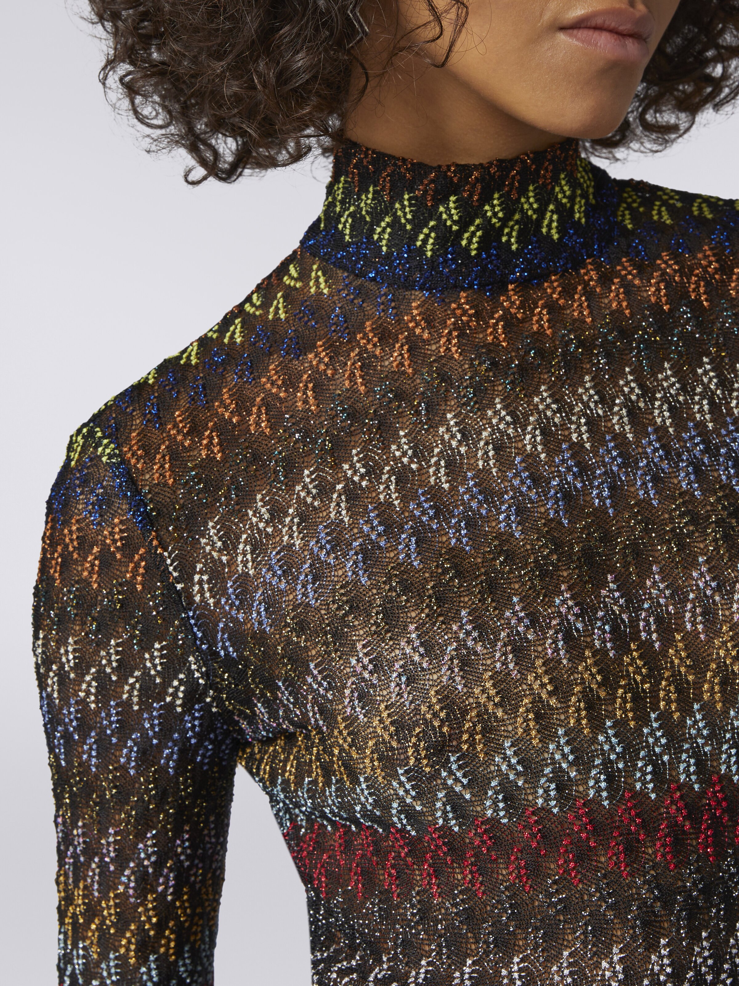 Pullover aus Viskosemischgewebe mit hohem Kragen, Mehrfarbig  - 4
