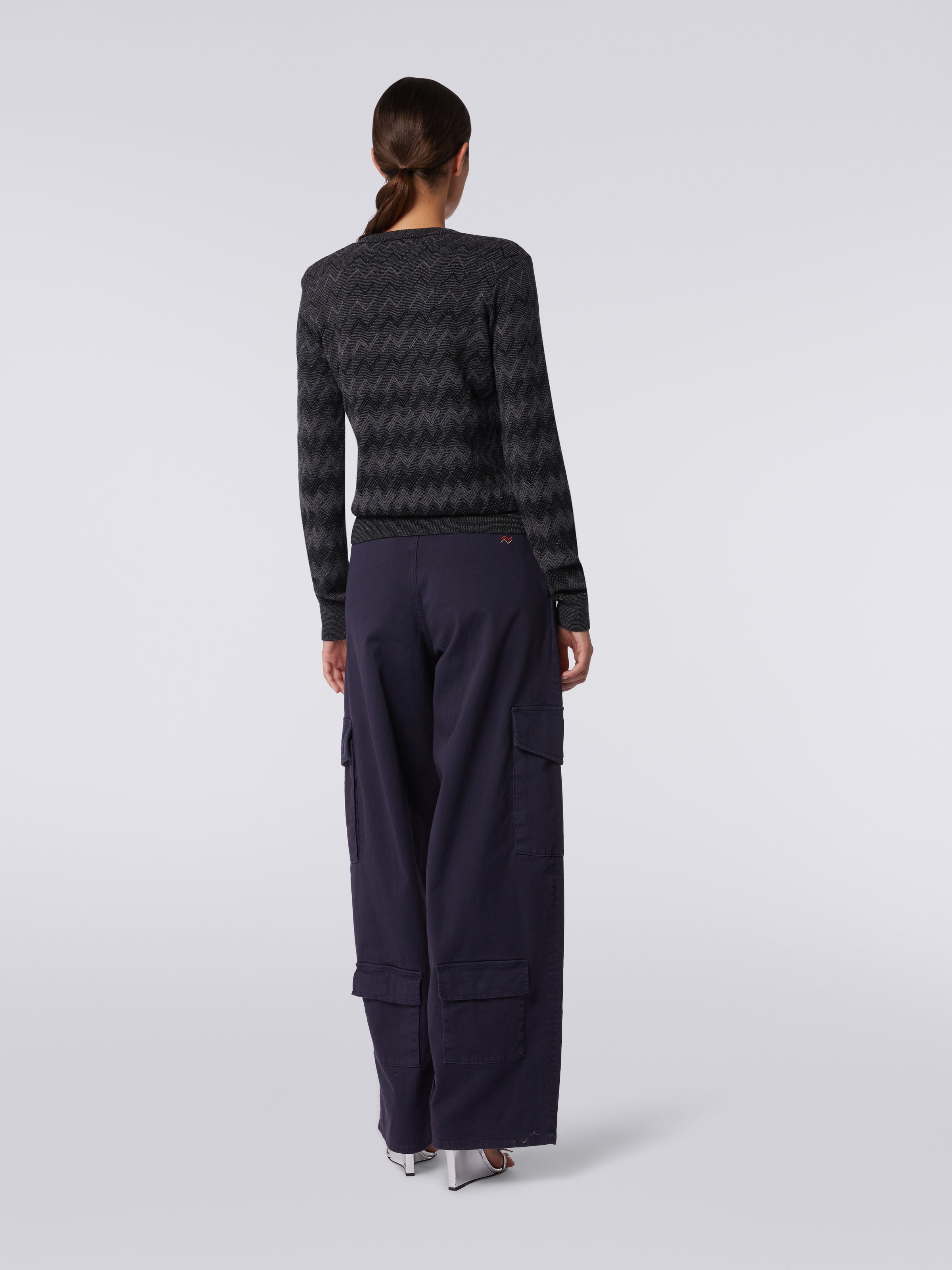 Cashmere V-neck sweater with zigzags, Black    - 3