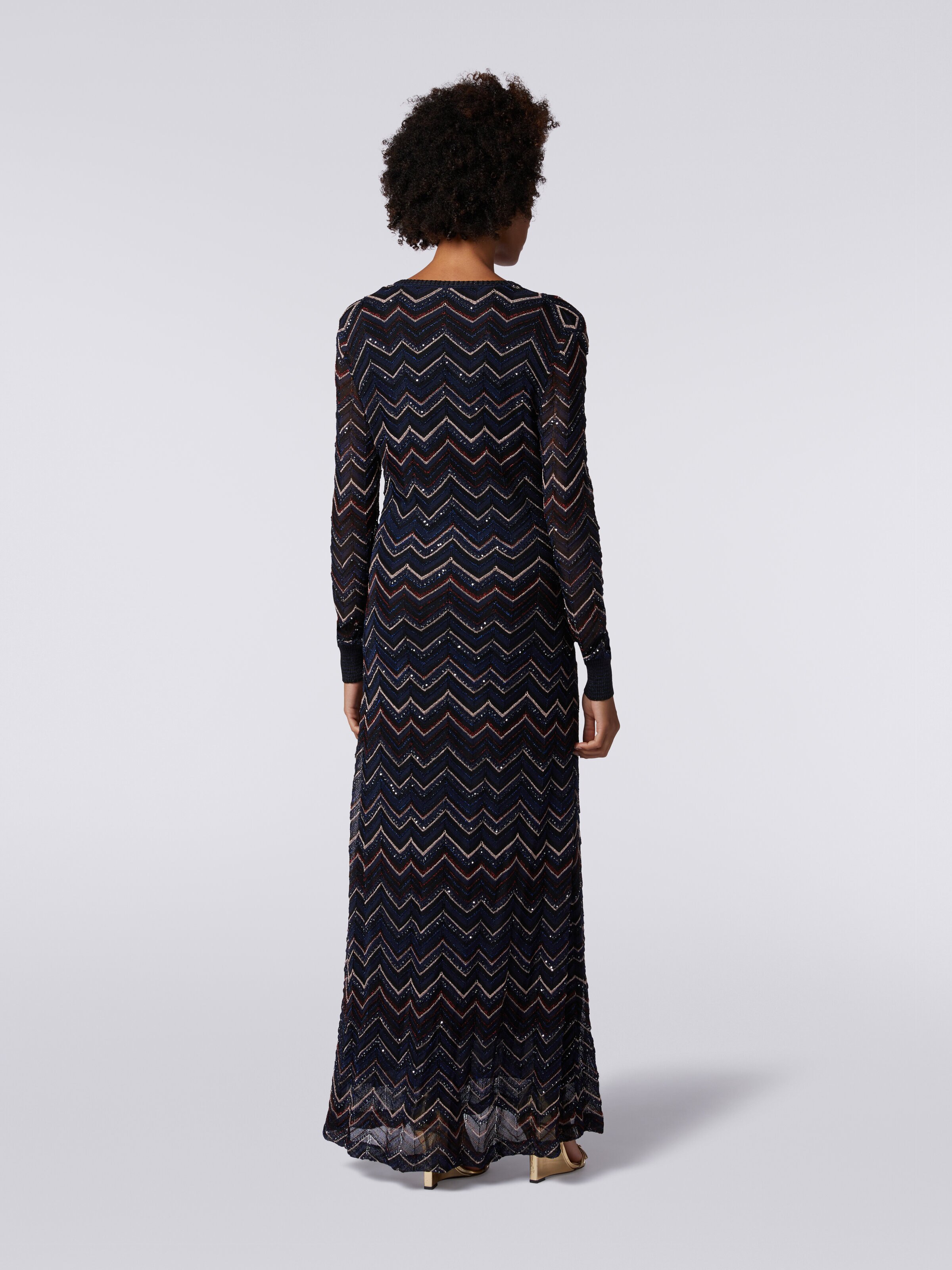 Abito lungo in maglia zig zag con scollatura a V e lurex, Multicolore  - 3