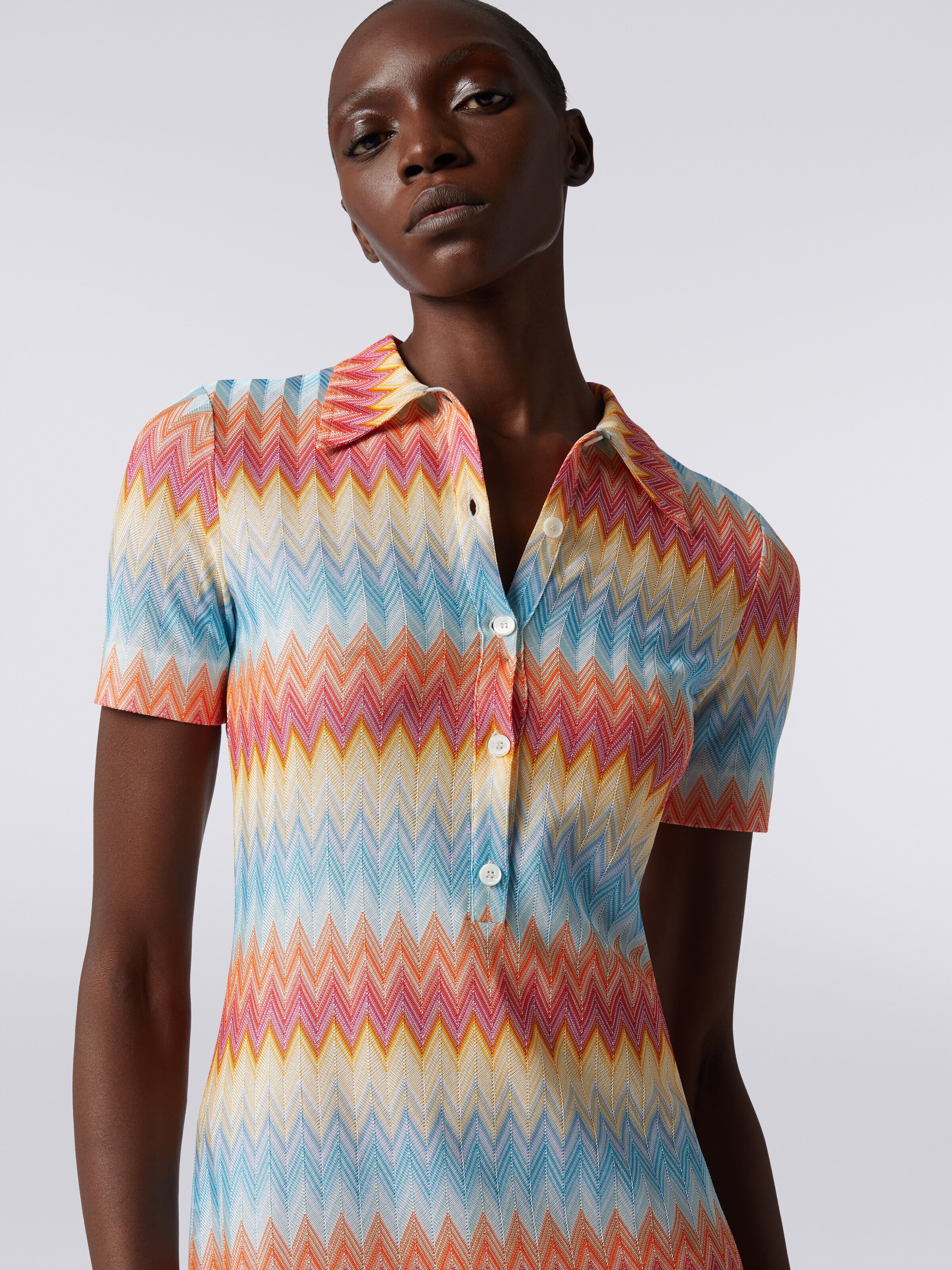 Mini-robe style polo en viscose à zig-zag, Multicolore  - 4