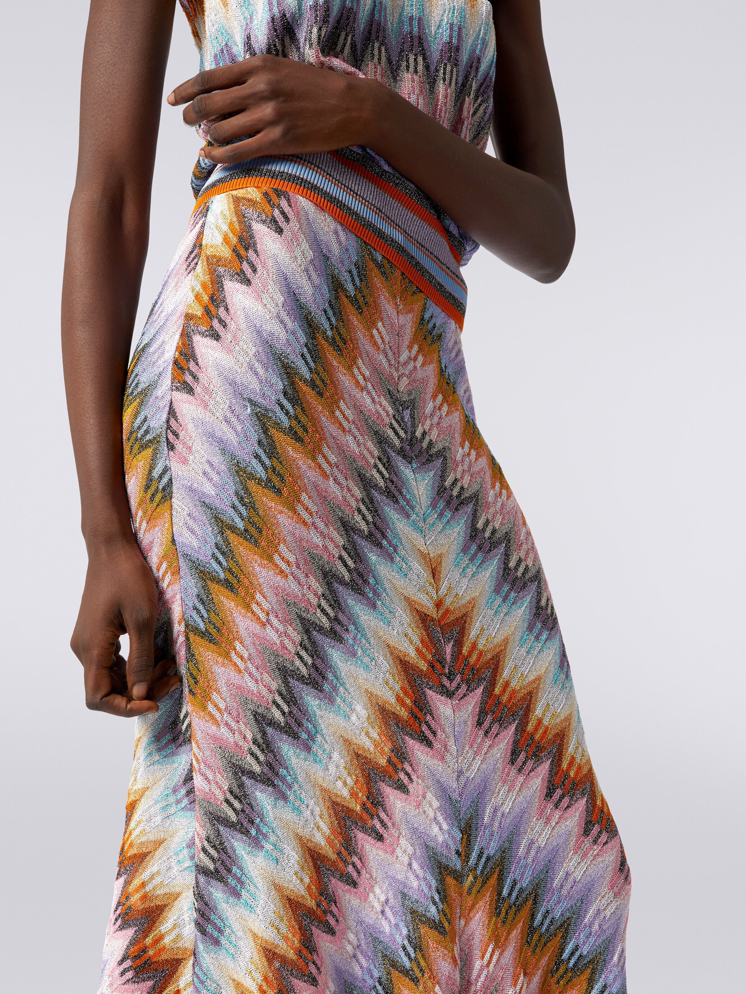 Jupe longue évasée en viscose à zig-zag avec lurex, Multicolore  - 4