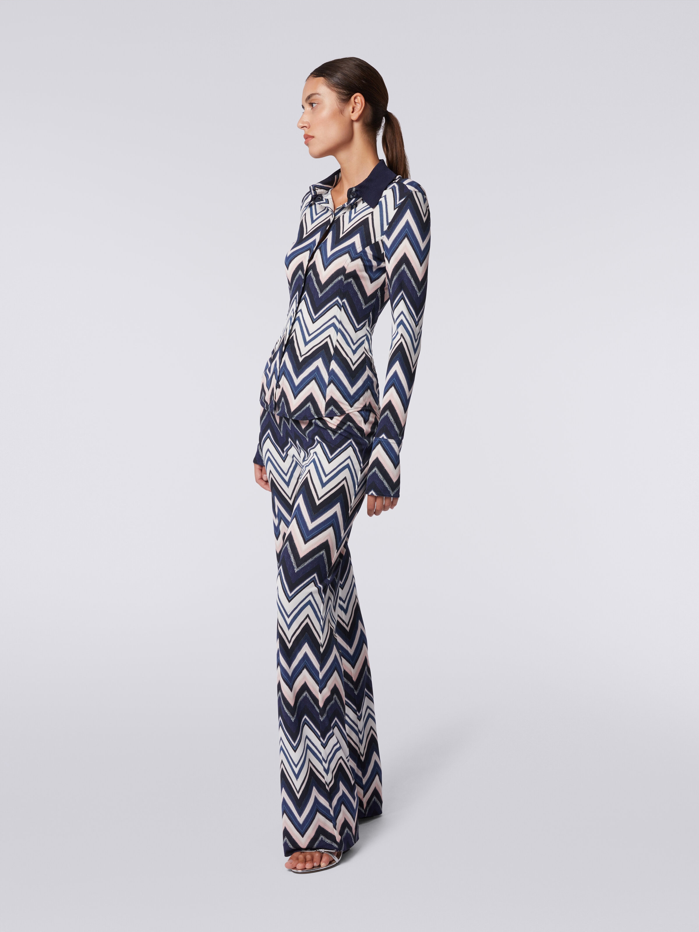 Trousers in viscose with zigzag print, Multicoloured  - 2
