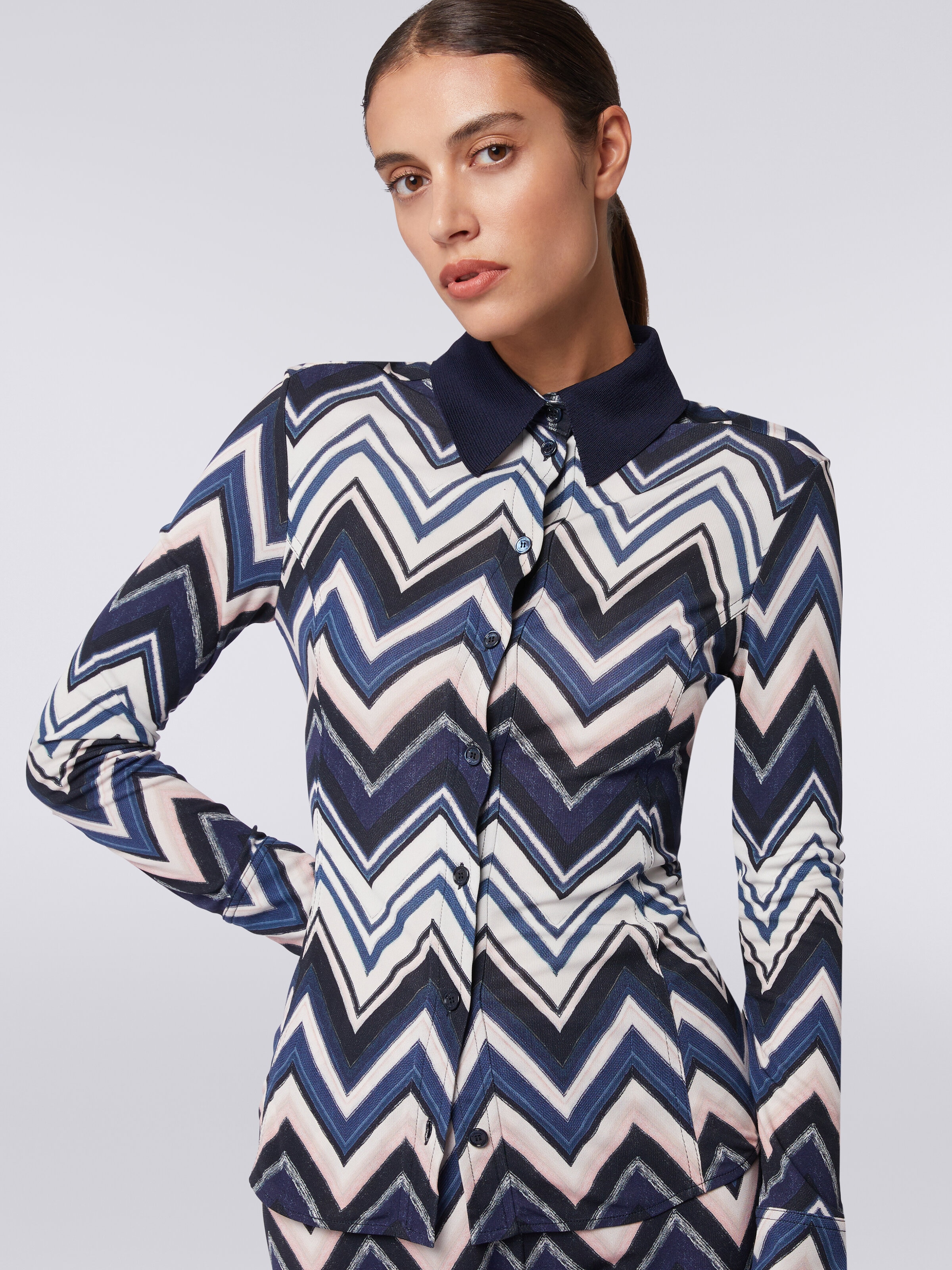 Shirt in viscose with zigzag print, Multicoloured  - 4