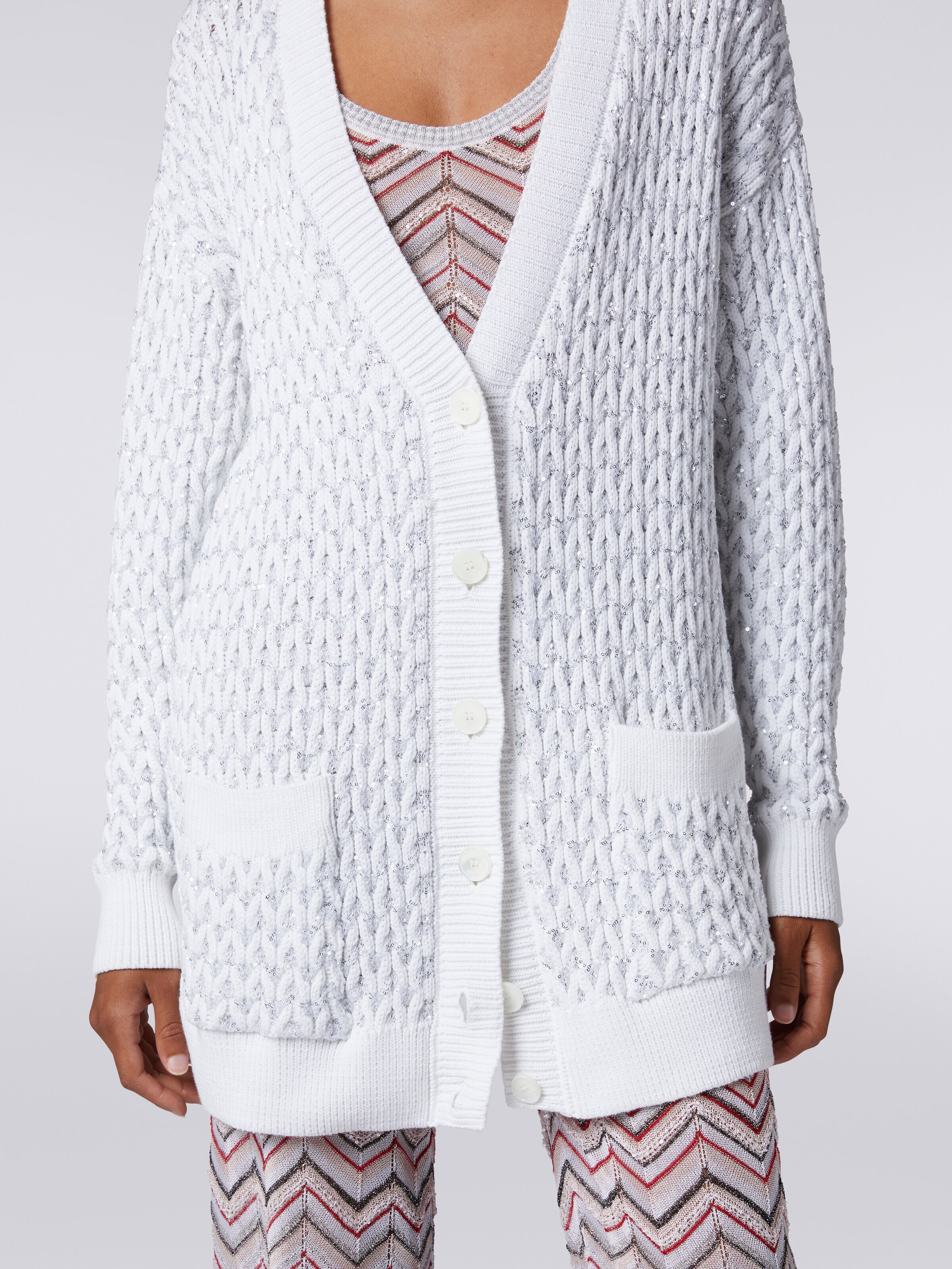 Cardigan oversize in maglia con lavorazione a treccia e paillettes, Bianco  - 4