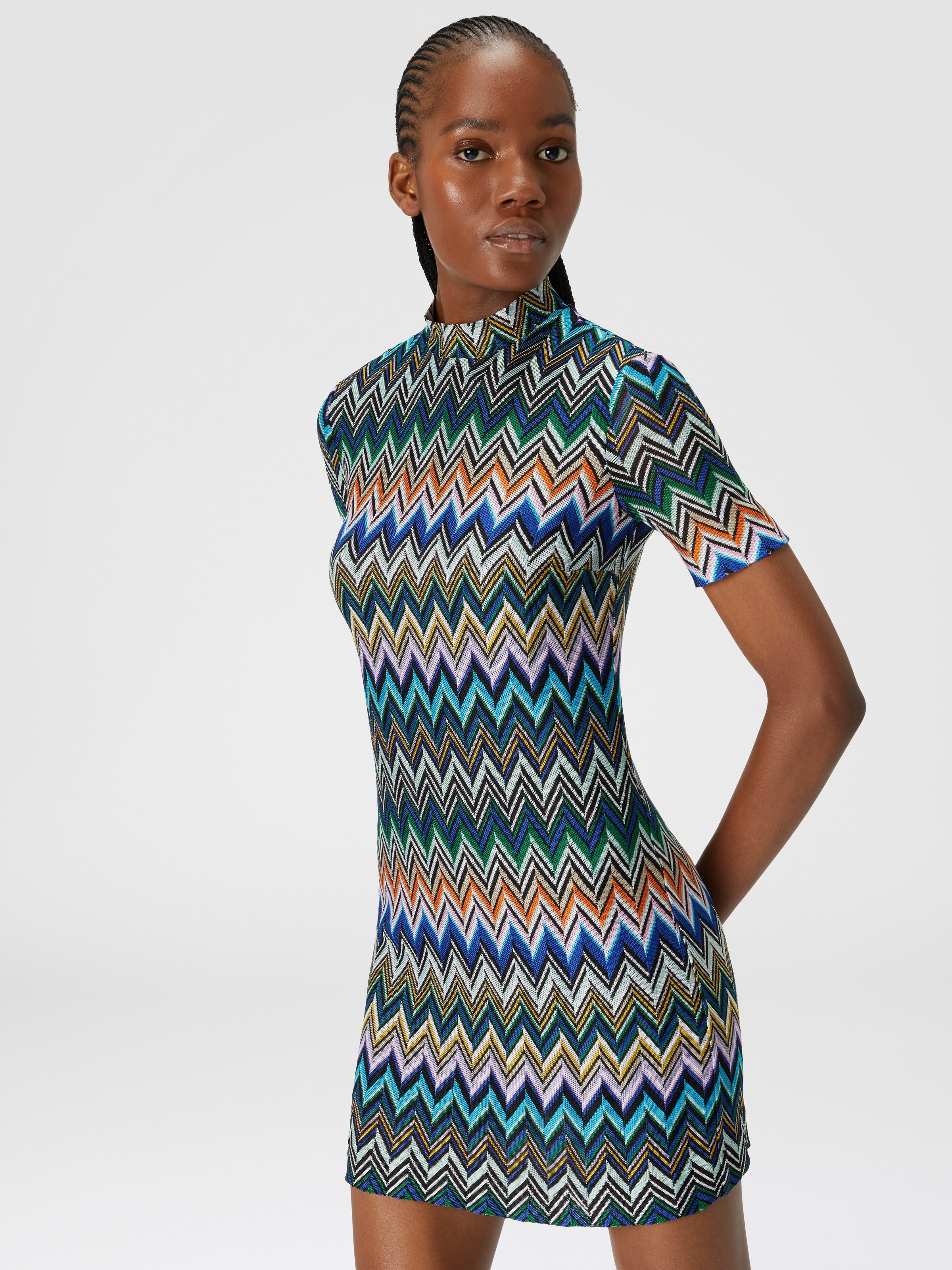 Mini-robe à manches courtes en viscose zig zag, Bleu & Multicolore  - 3
