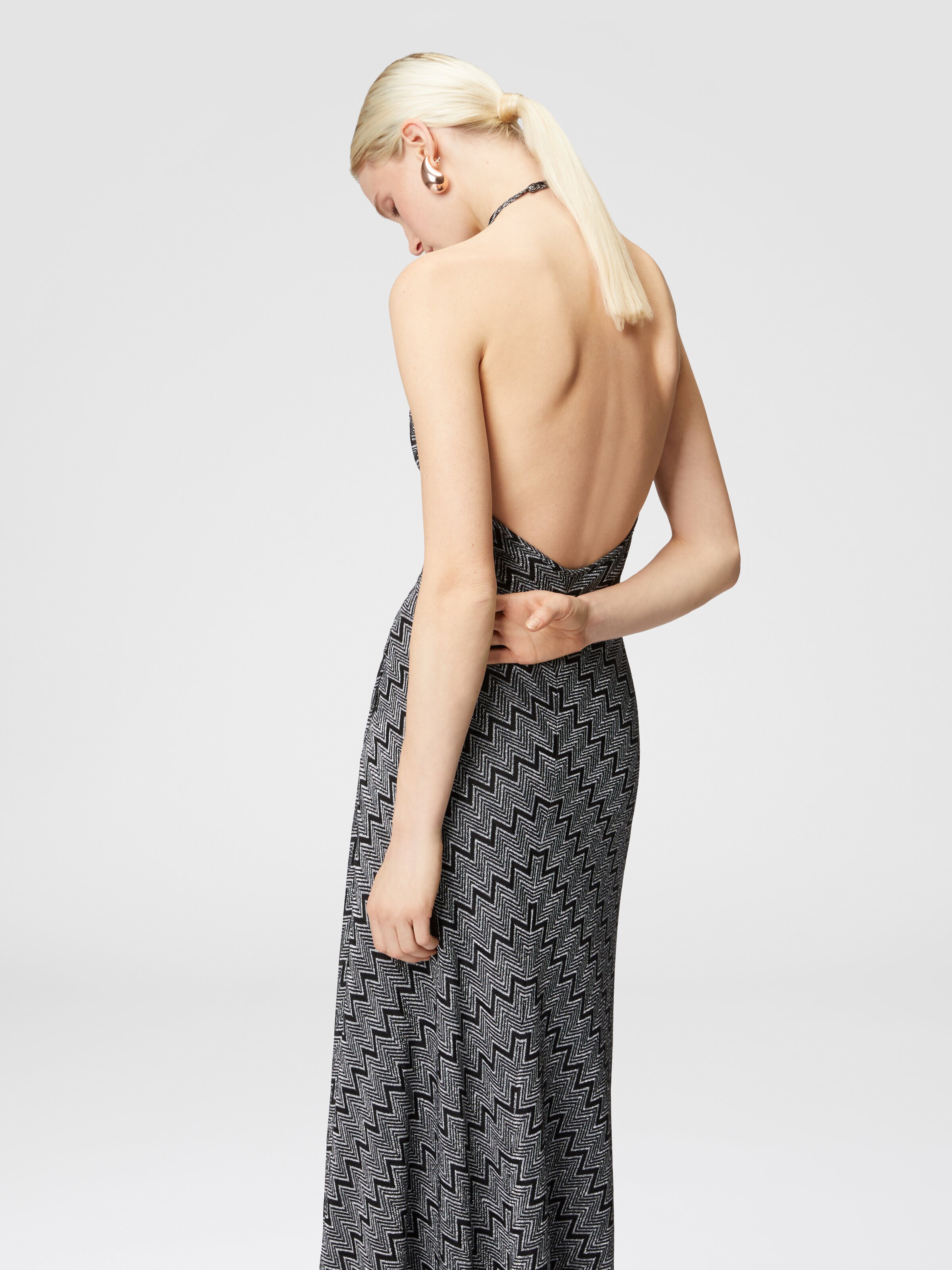 Long zigzag lamé dress with halter neckline, Black & Silver - 4