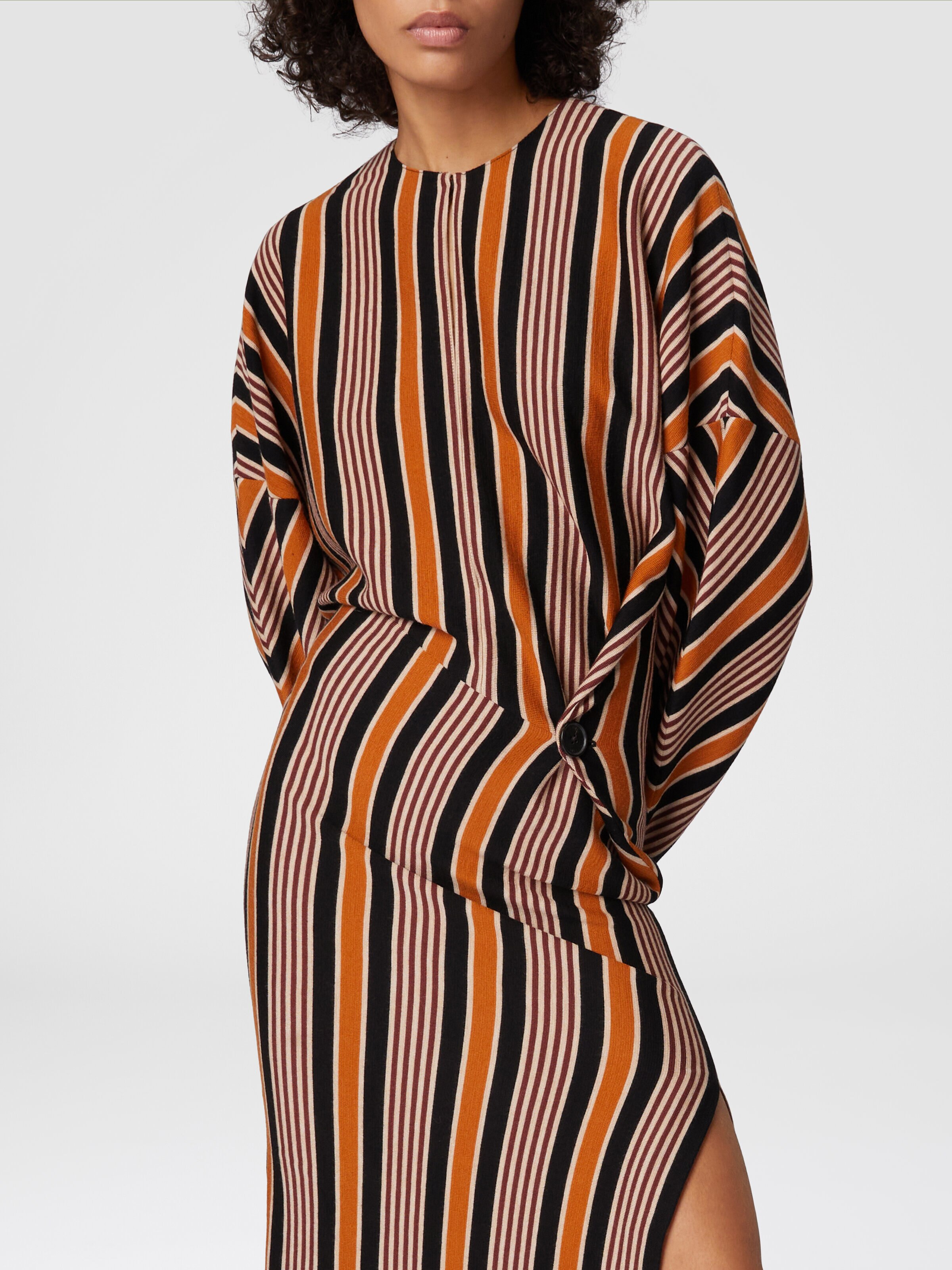Langgestreiftes Wollkleid mit Kimono-Ärmeln, Mehrfarbig  - 3