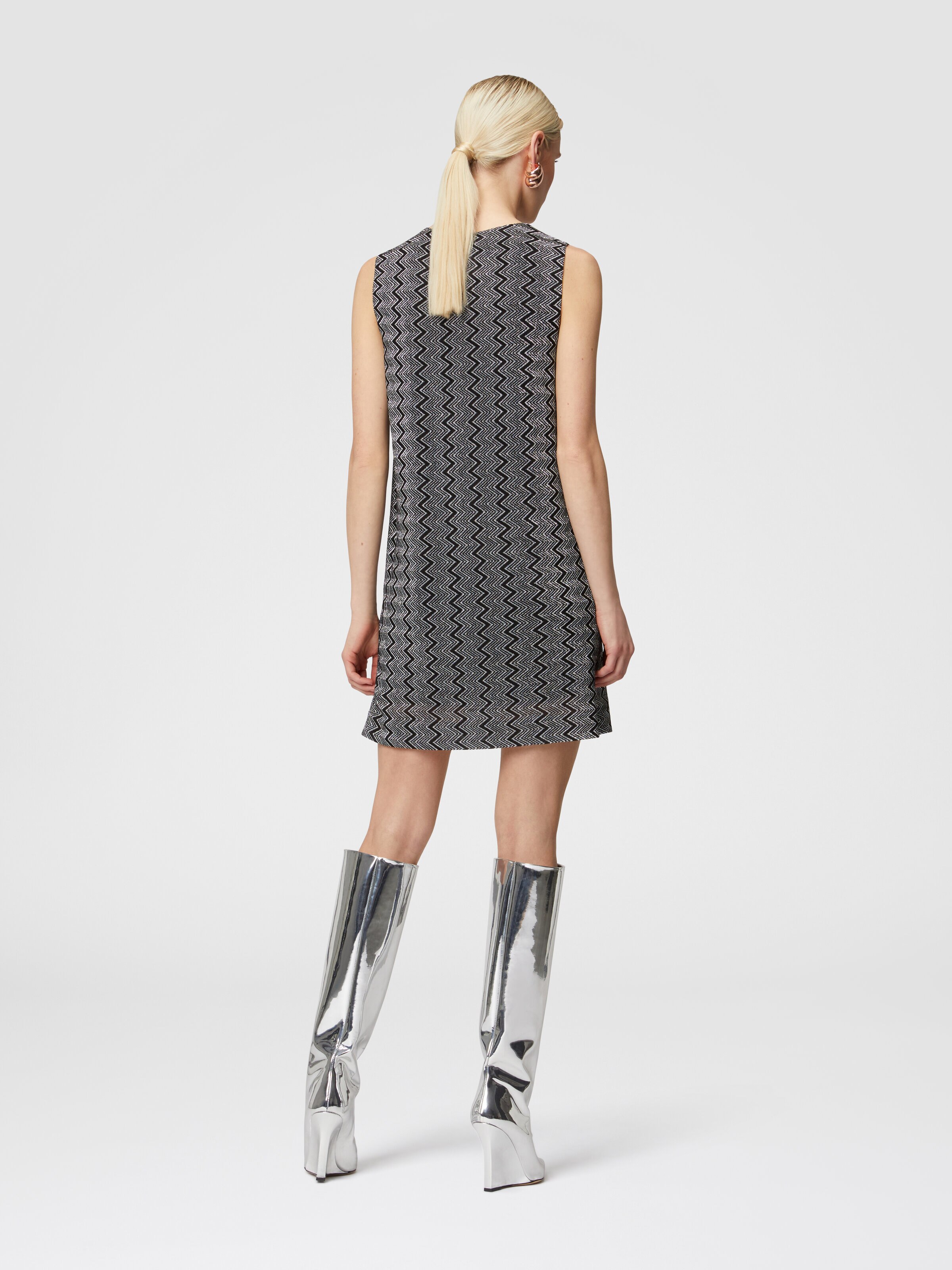 Sleeveless zig zag lamé mini-dress, Black & Silver - 2