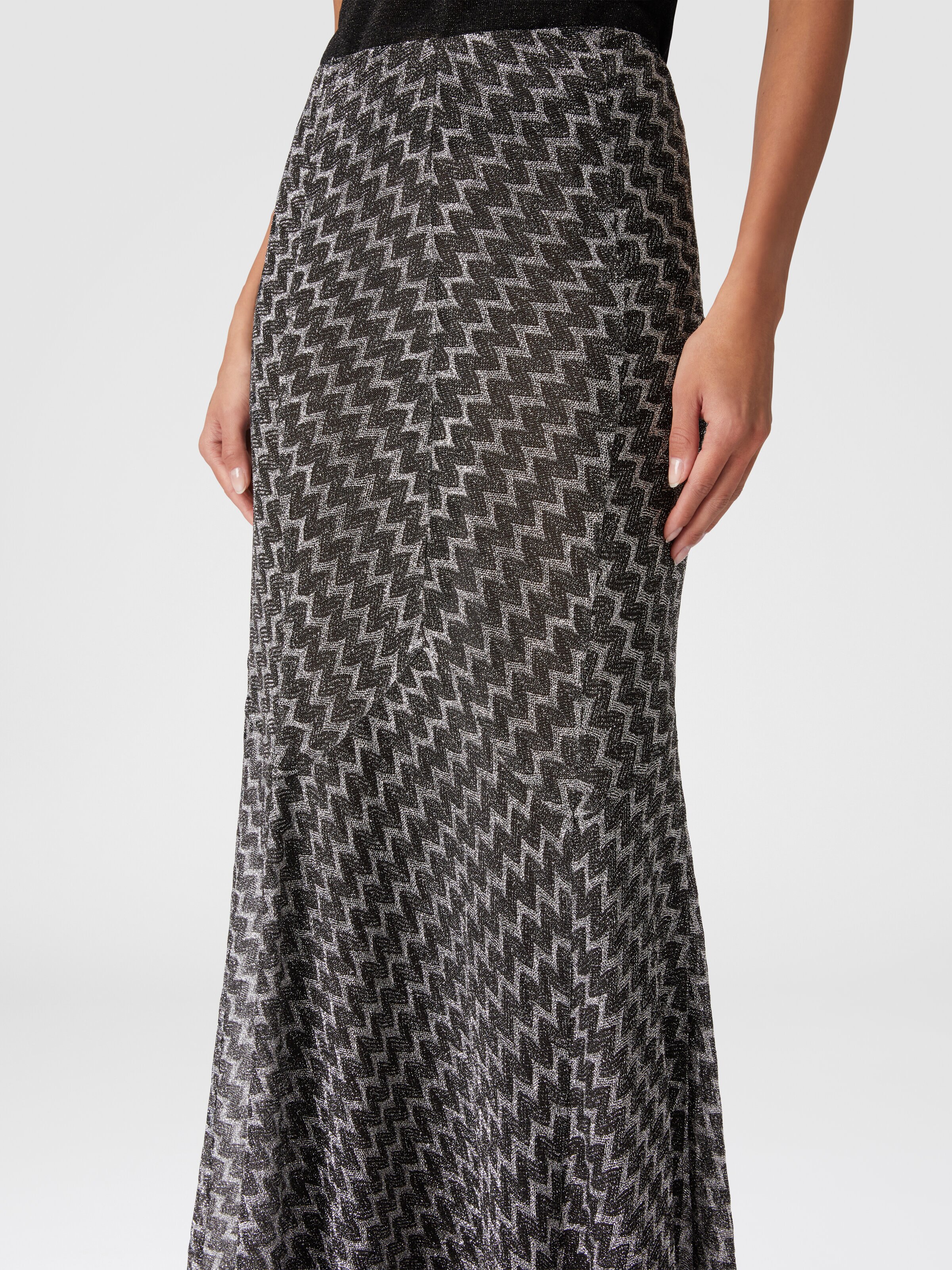 Long flared skirt in zig zag lamé viscose blend Black Long flared skirt in zig zag lamé viscose blend Black
