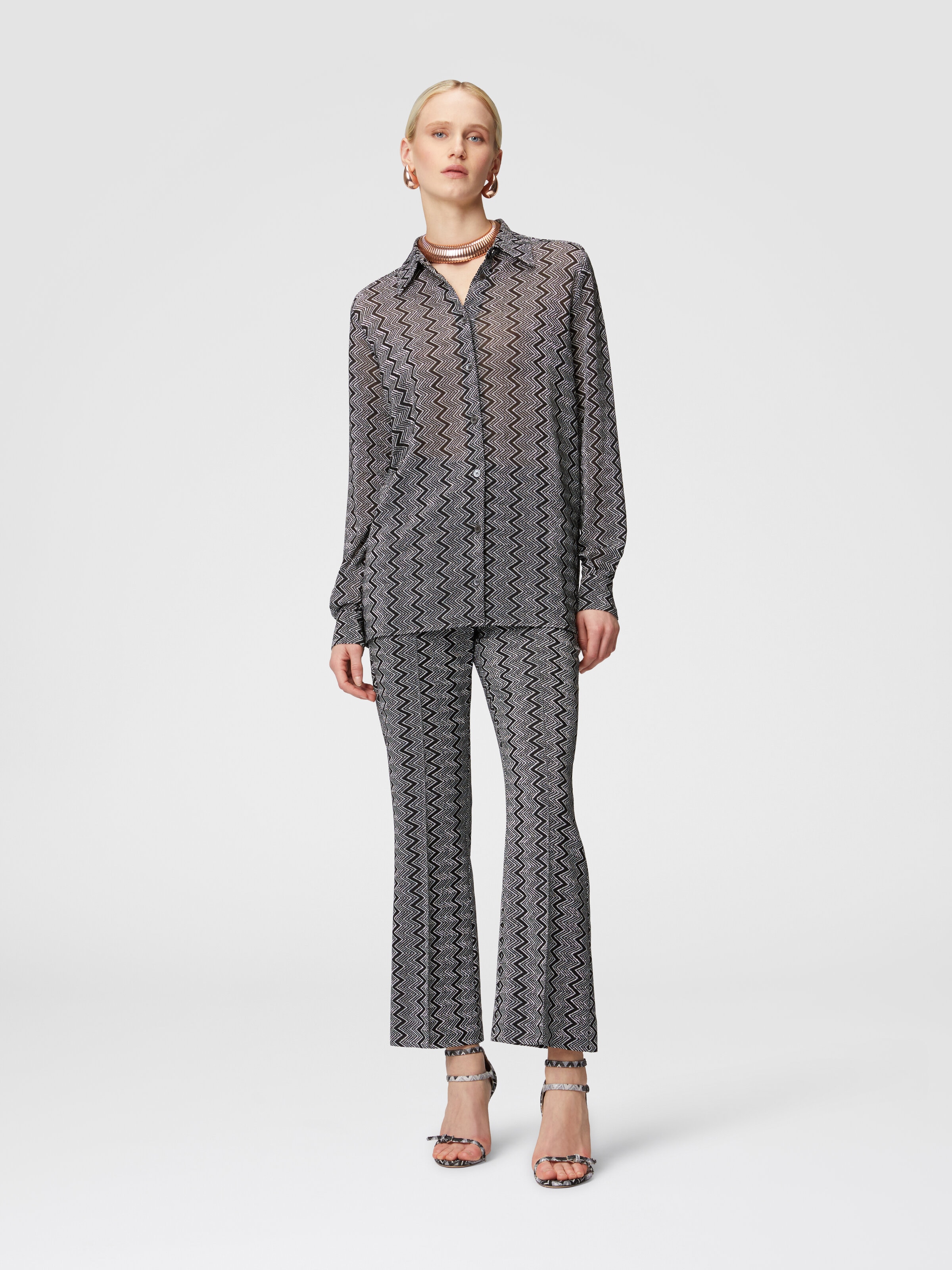 Camisa con estampado de lamé en zig zag, Negro & Plateado - 1