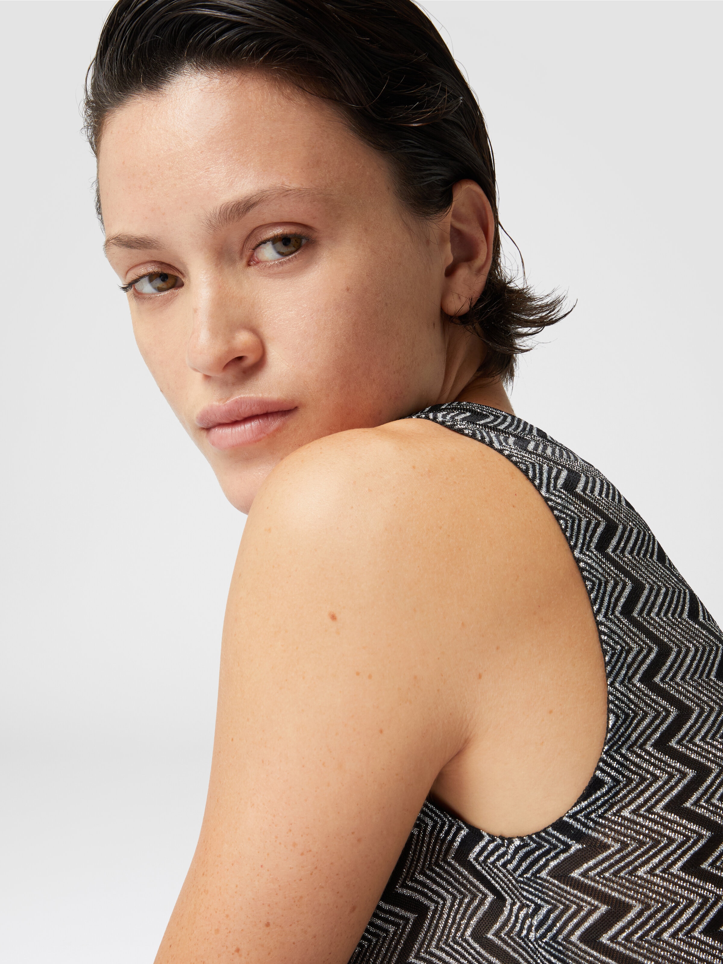Top with zig zag lamé motif, Black & Silver - 4