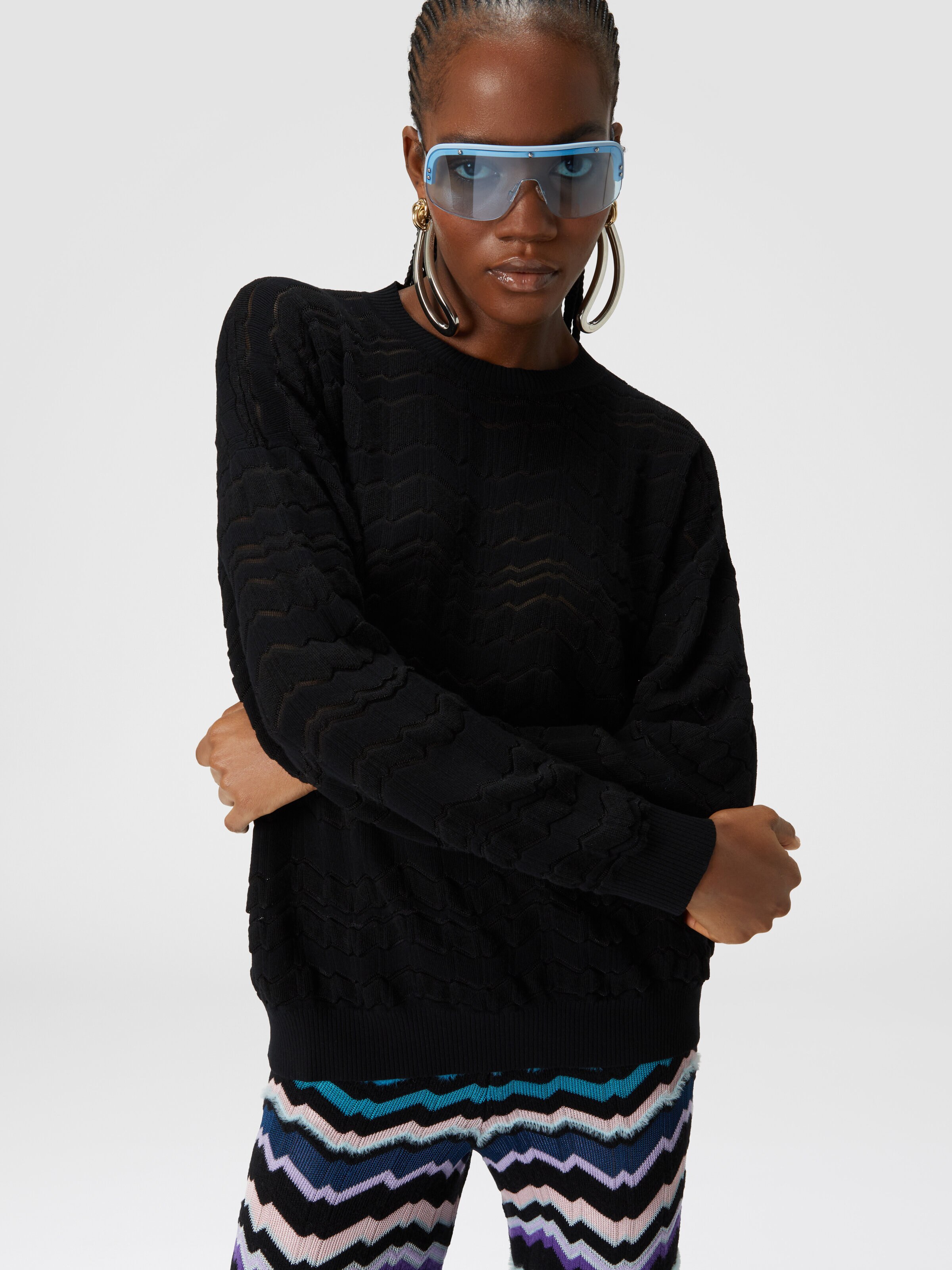 Crewneck pullover with tone-on-tone zigzag, Black    - 3