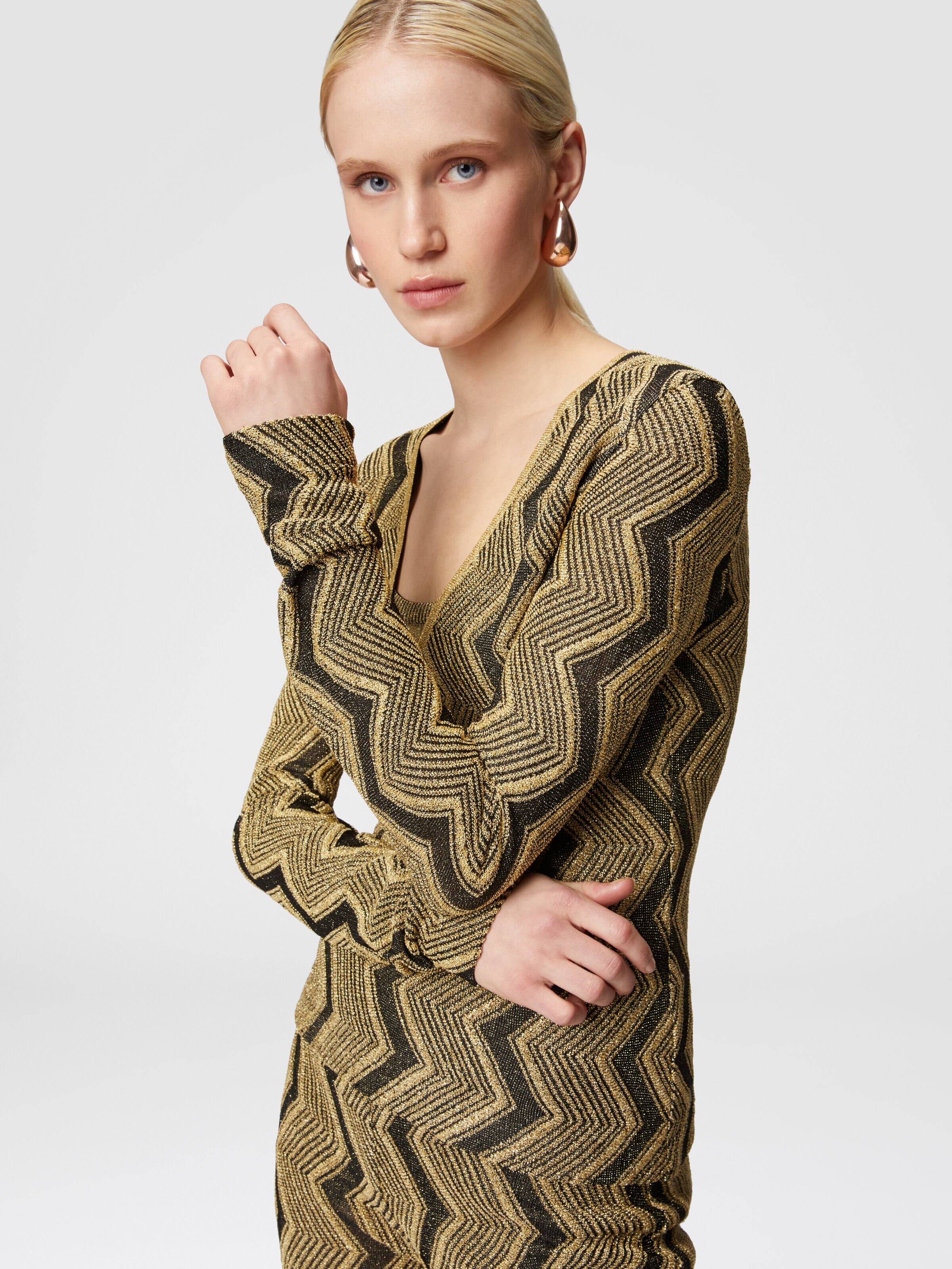 Pull col V en viscose lamée zig zag, Noir & Or - 3