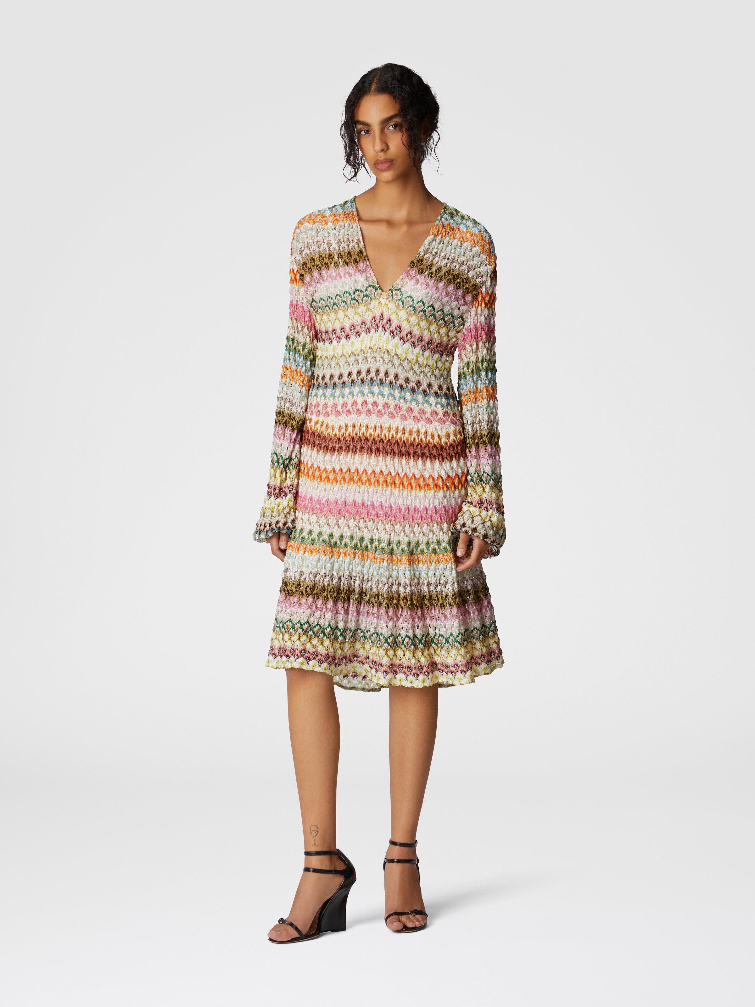 Robe courte à manches longues avec motif zigzag en dentelle, Multicolore  - 1